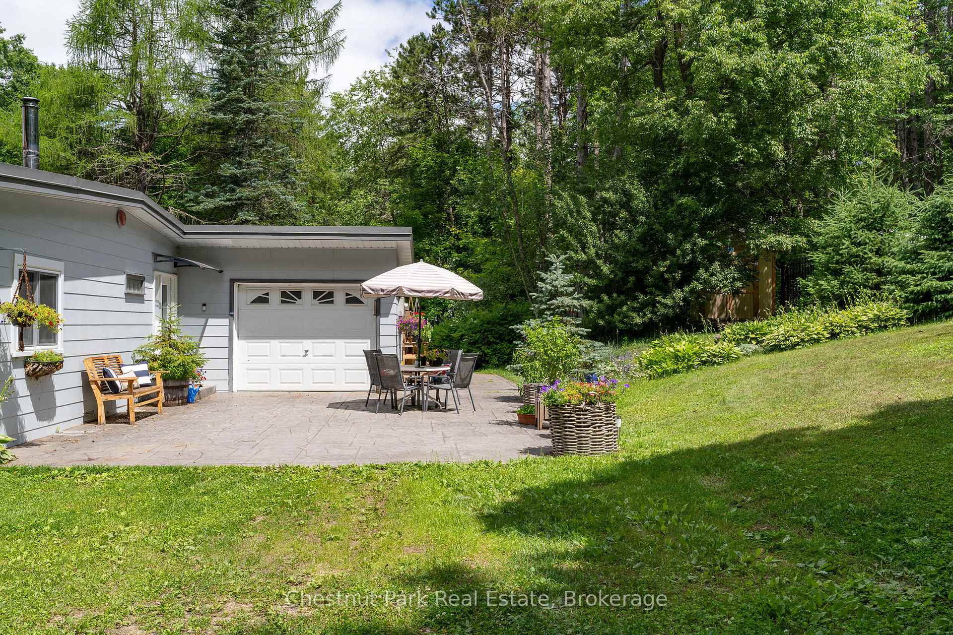 4 Bedroom Single Family Home/House's Image 7