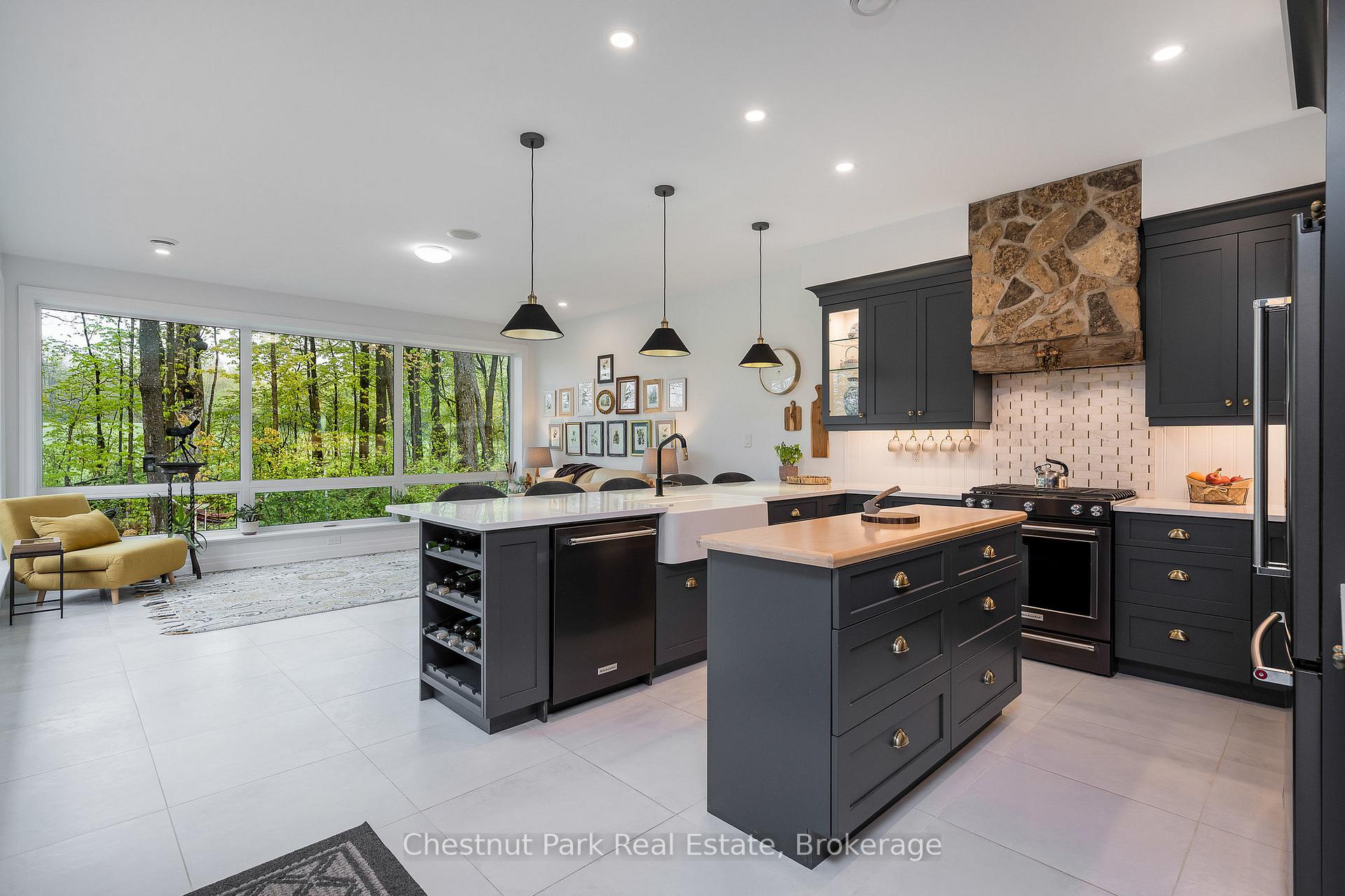 3 Bedroom Single Family Home/House's Image 11