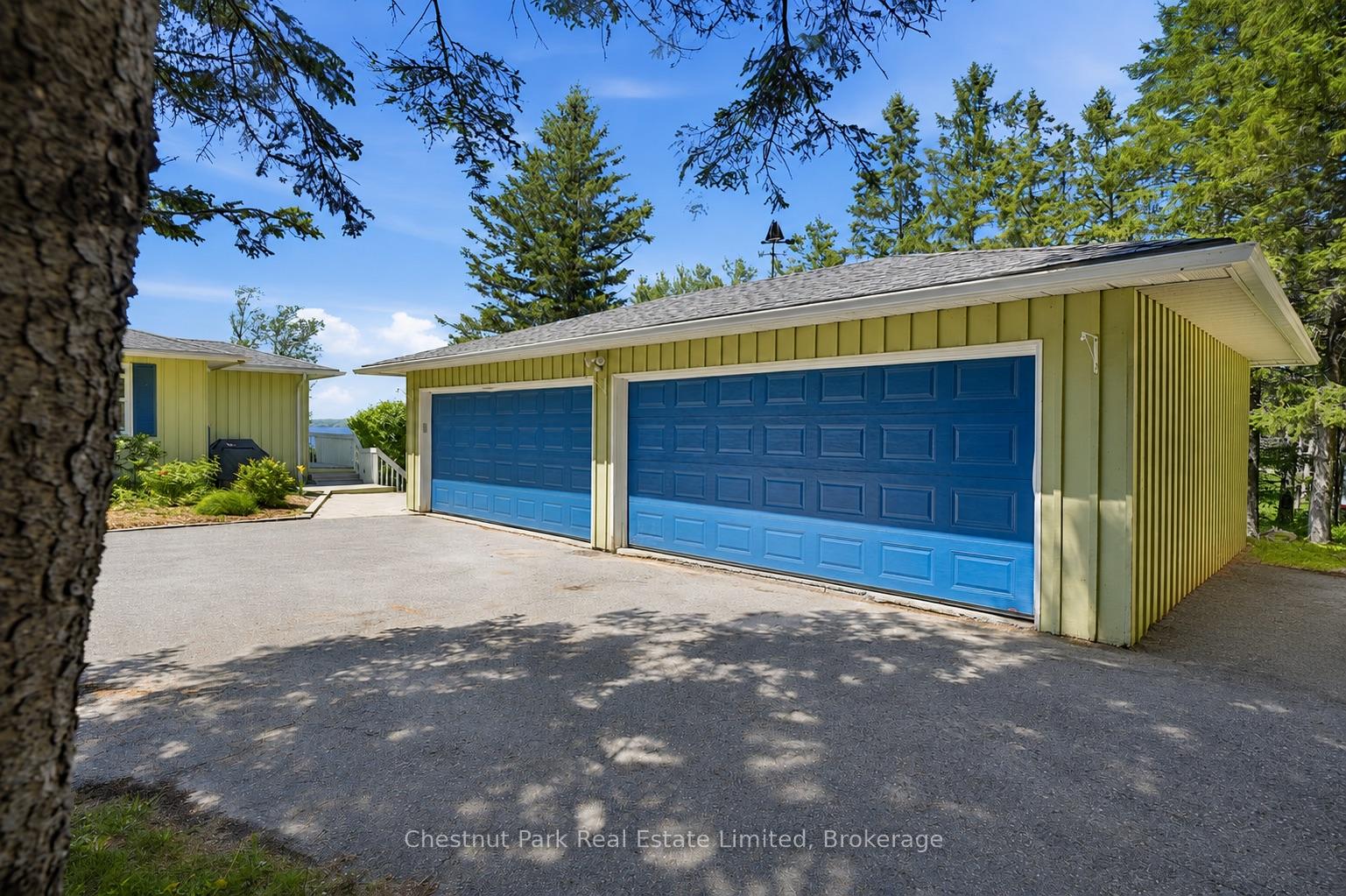 3 Bedroom Single Family Home/House's Image 32