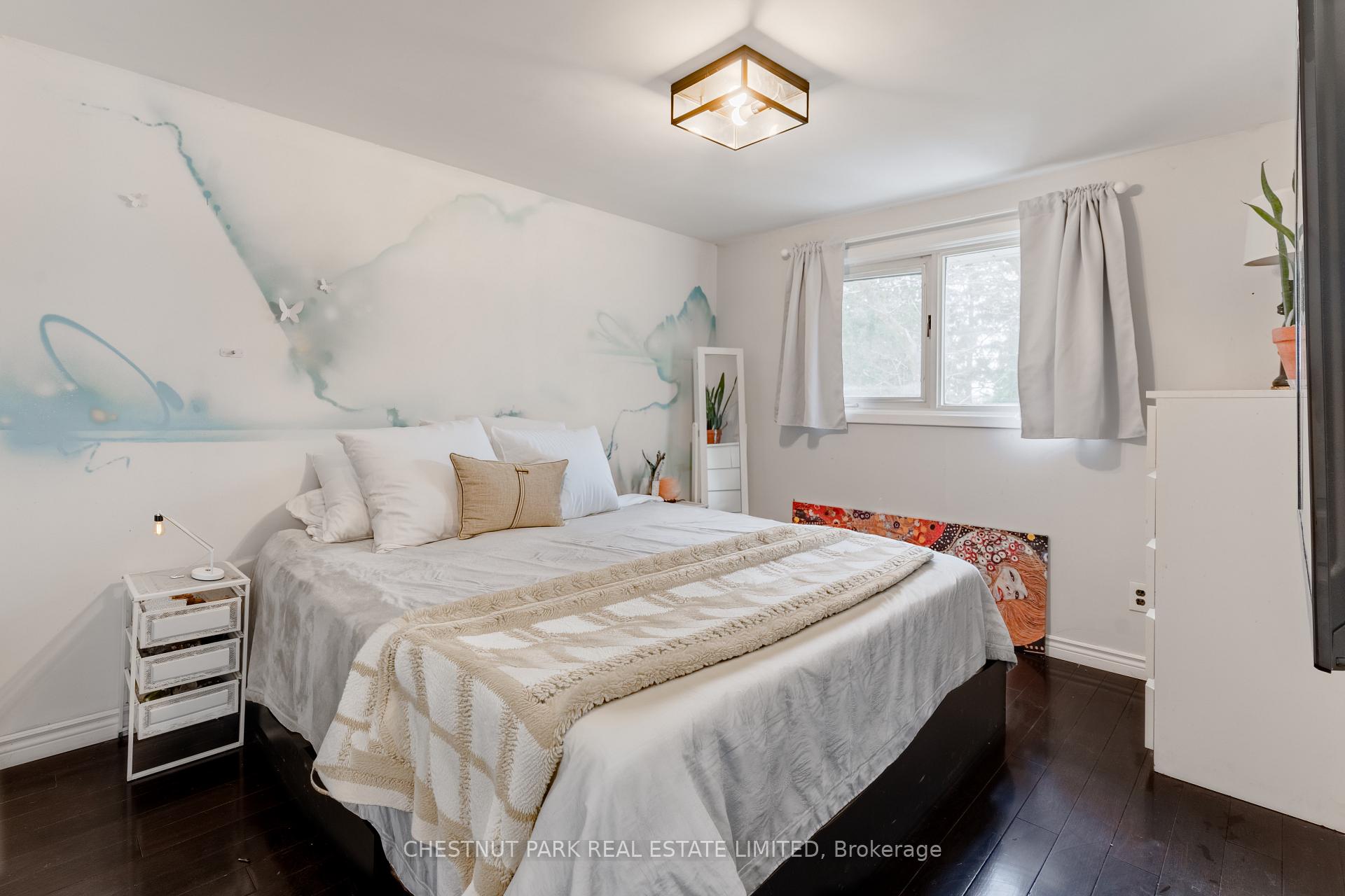 4 Bedroom Single Family Home/House's Image 14