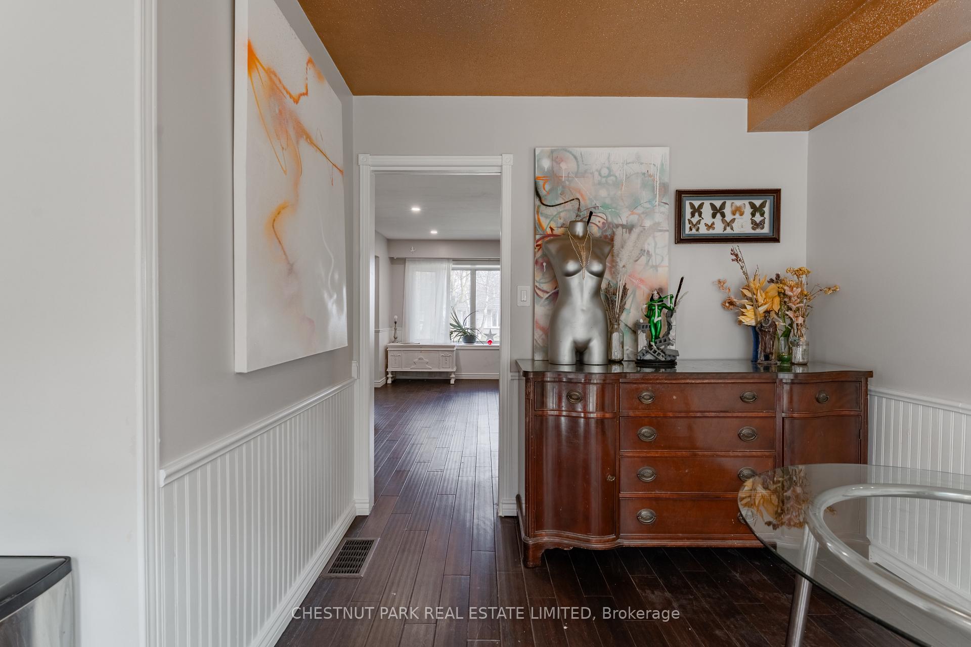 4 Bedroom Single Family Home/House's Image 5