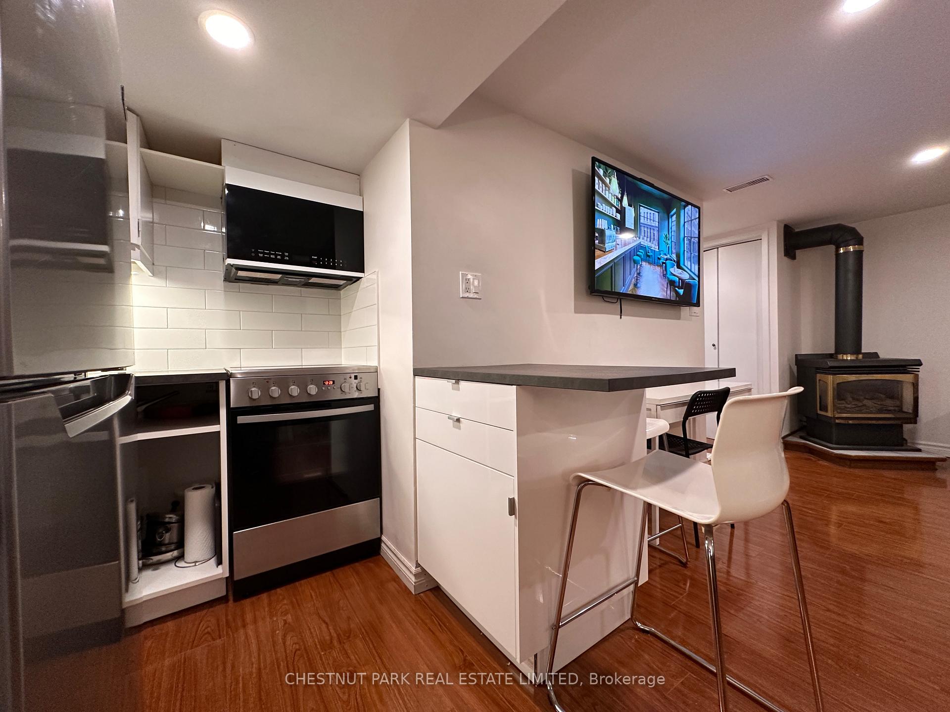 4 Bedroom Single Family Home/House's Image 30