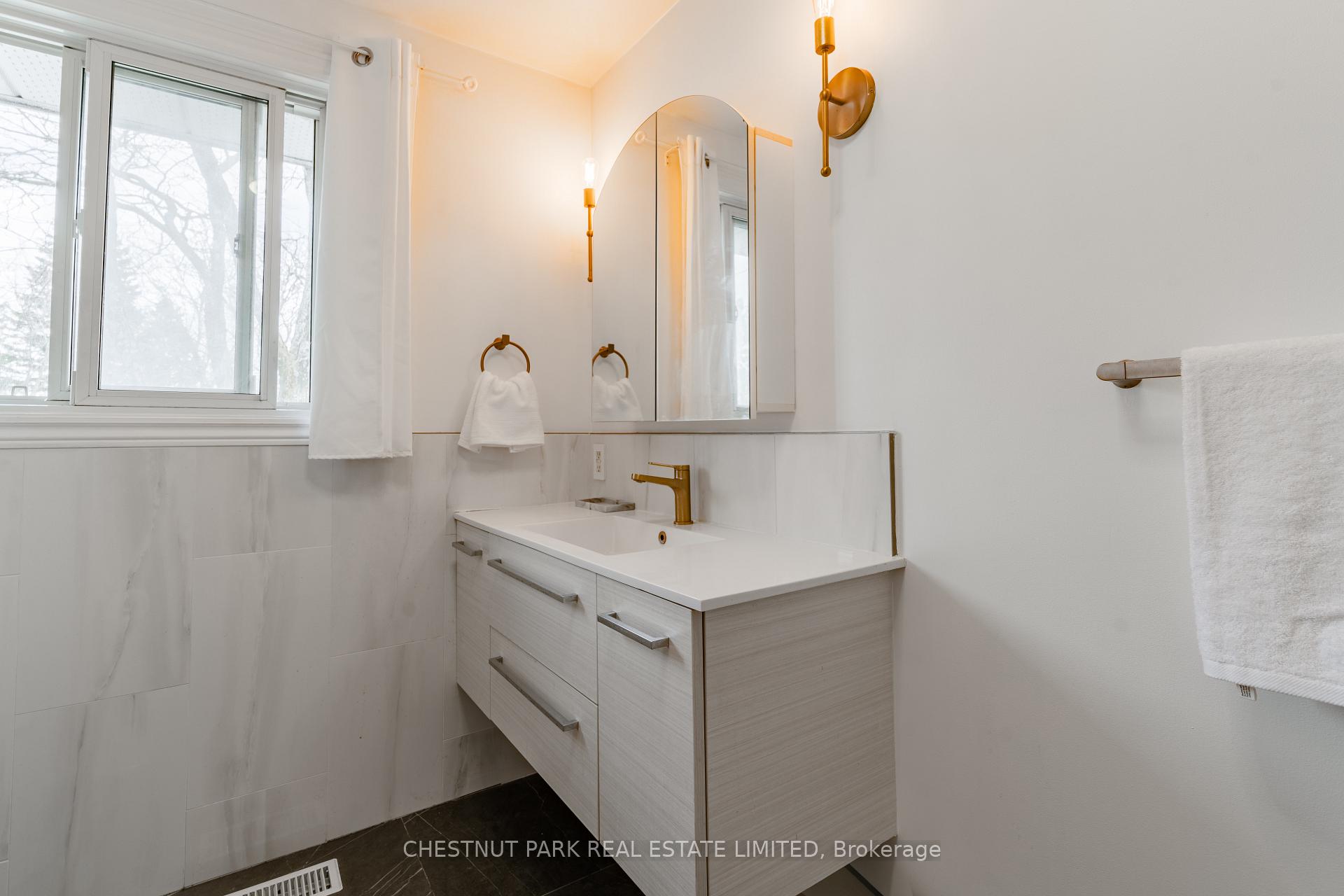 4 Bedroom Single Family Home/House's Image 26