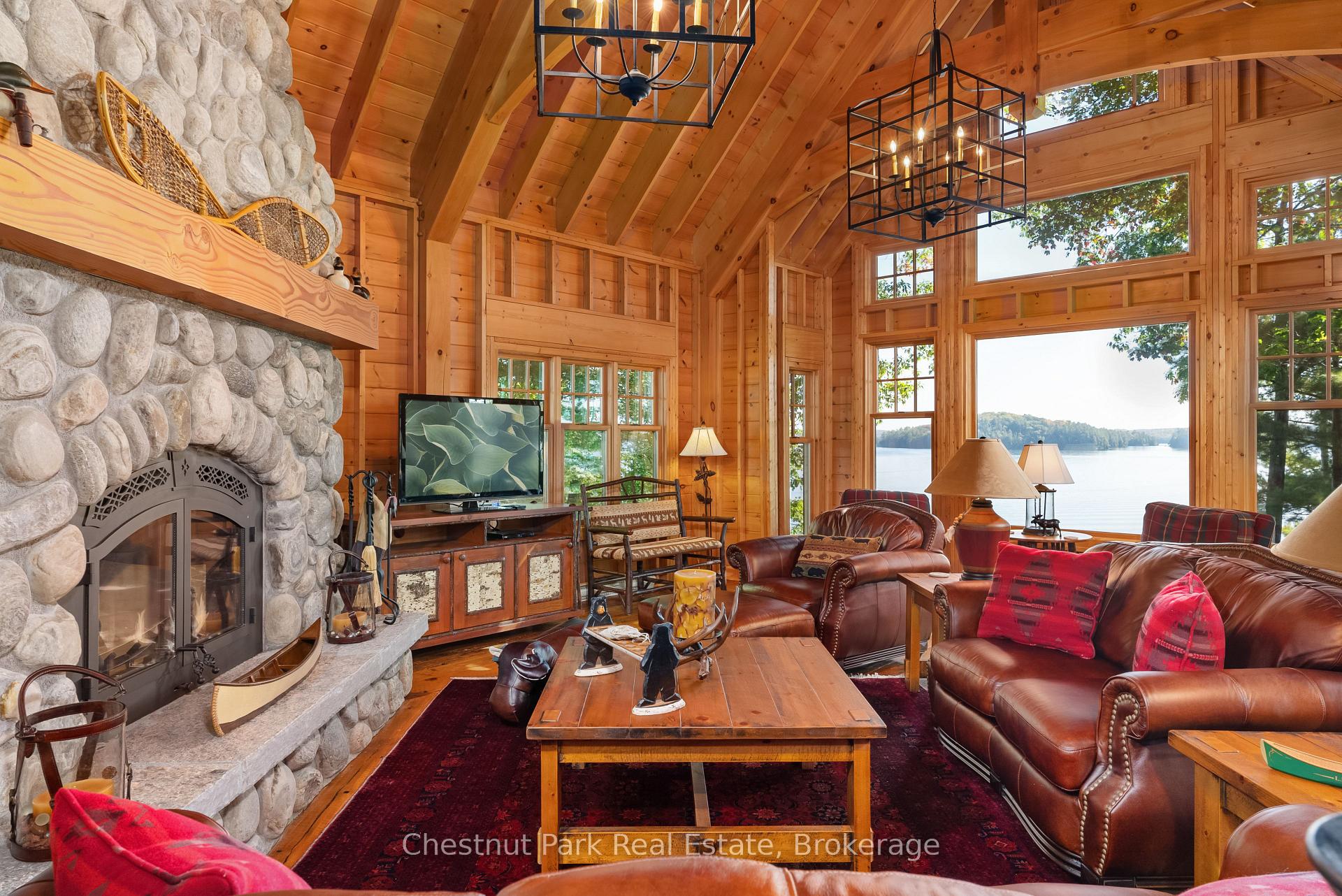 4 Bedroom Single Family Home/House's Image 5