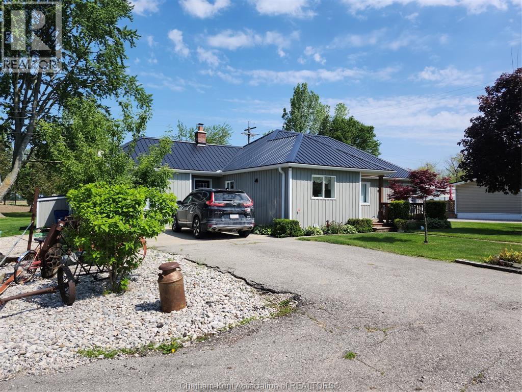 12937 LONGWOODS ROAD Thamesville Ontario Canada Sale residential   M. C. HOMES REALTY INC BROKERAGE