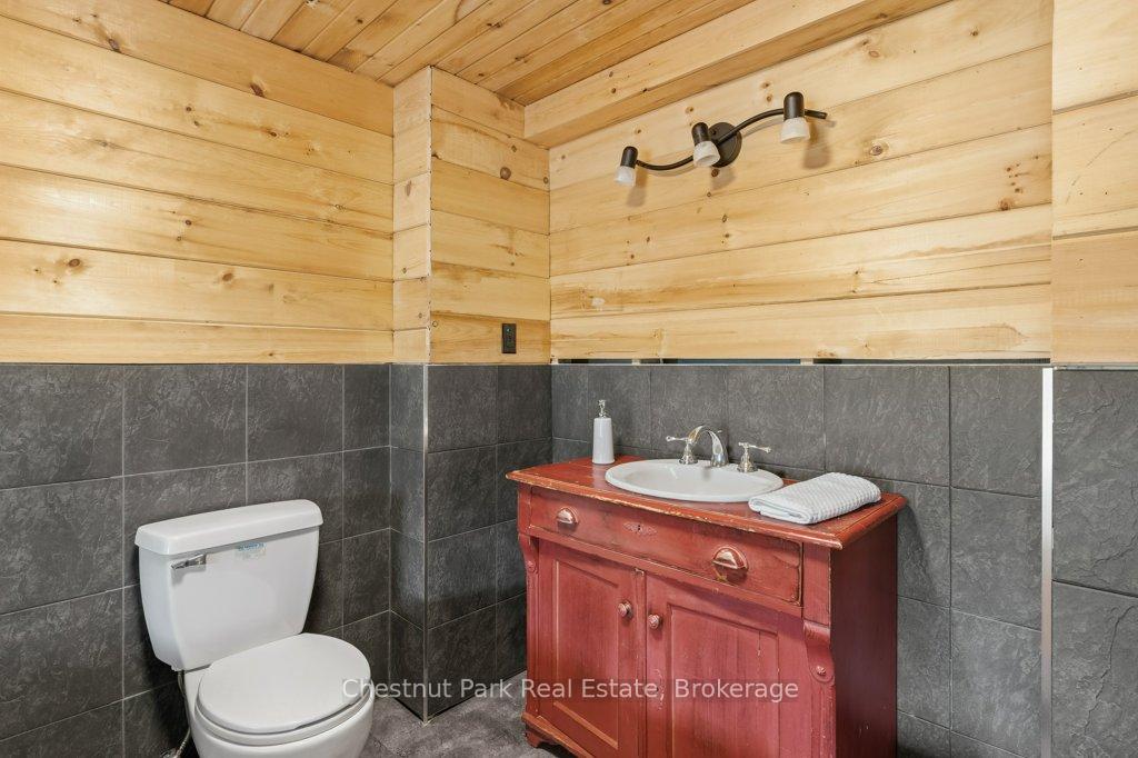 3 Bedroom Single Family Home/House's Image 35