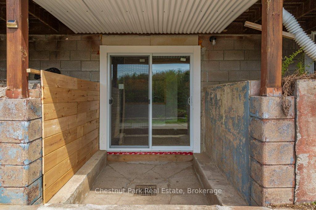 3 Bedroom Single Family Home/House's Image 32