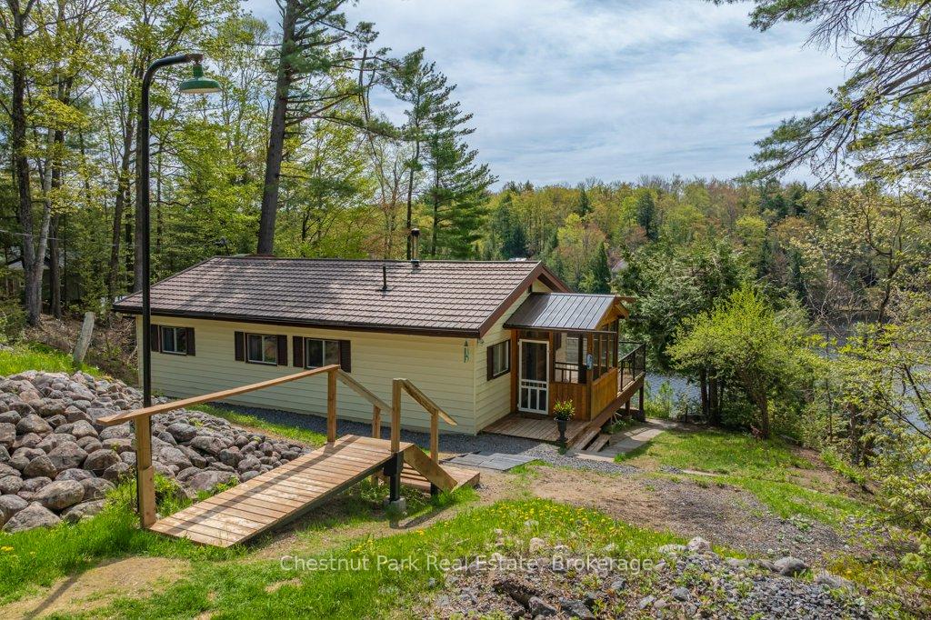 3 Bedroom Single Family Home/House's Image 5