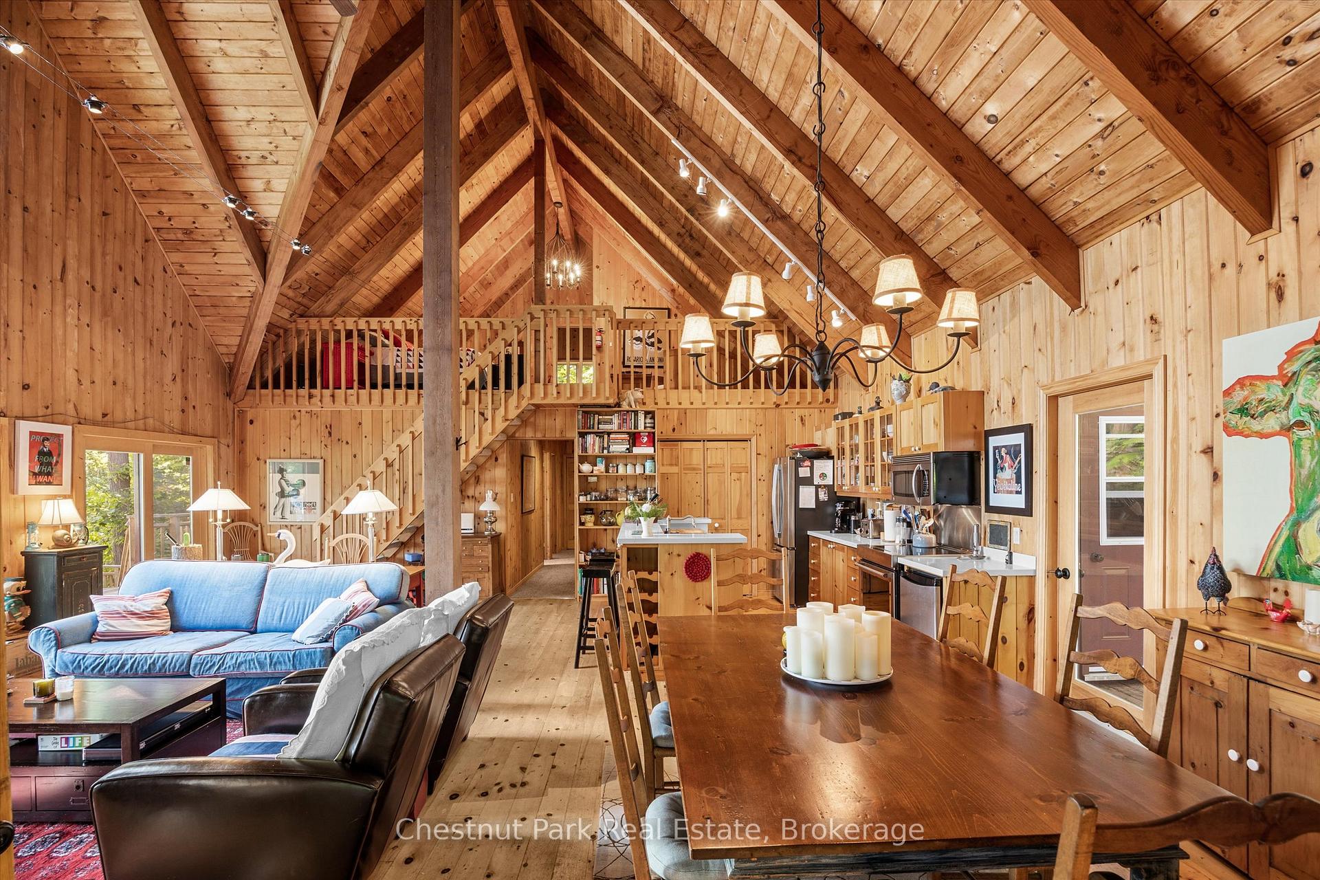 5 Bedroom Single Family Home/House's Image 8