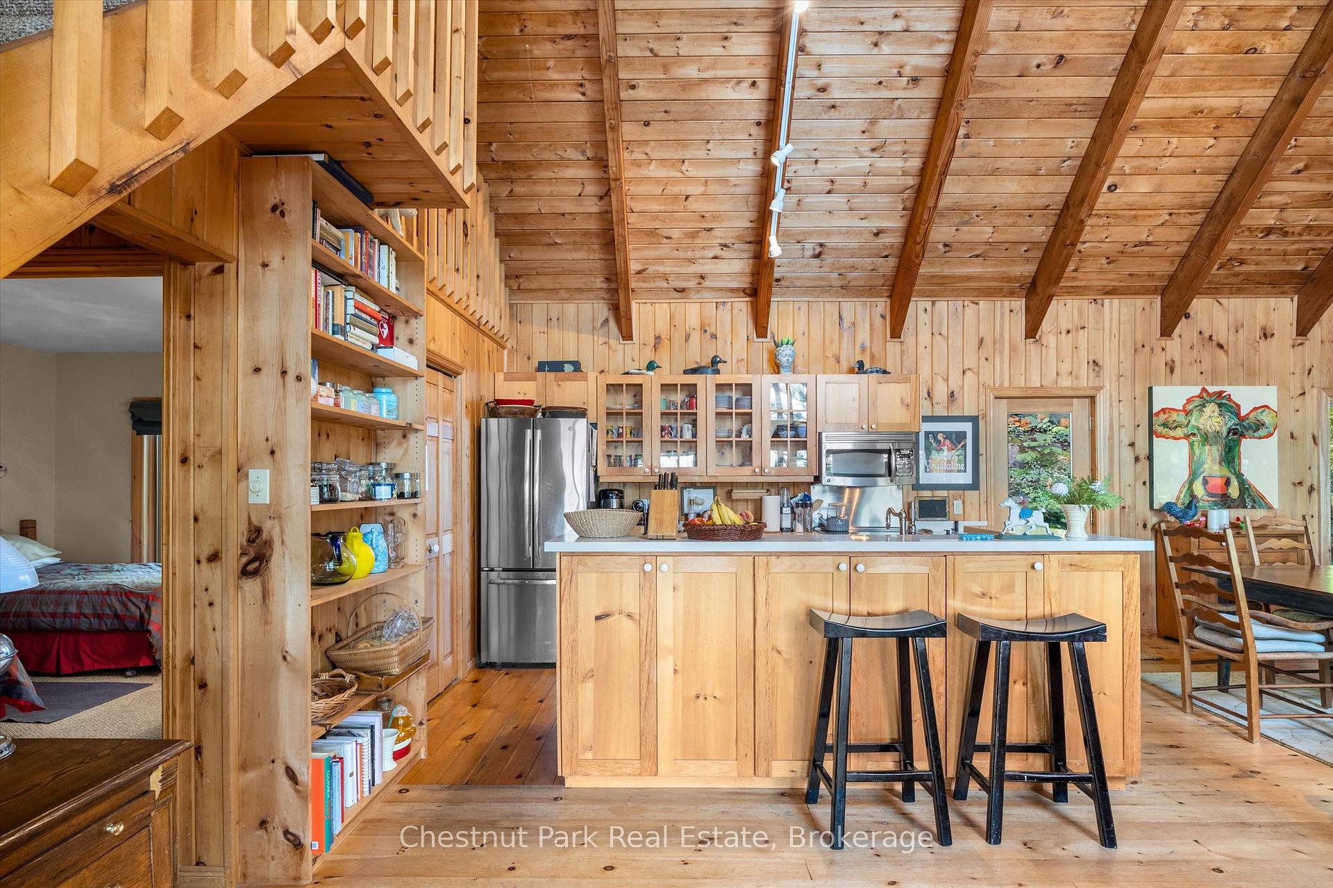 5 Bedroom Single Family Home/House's Image 11