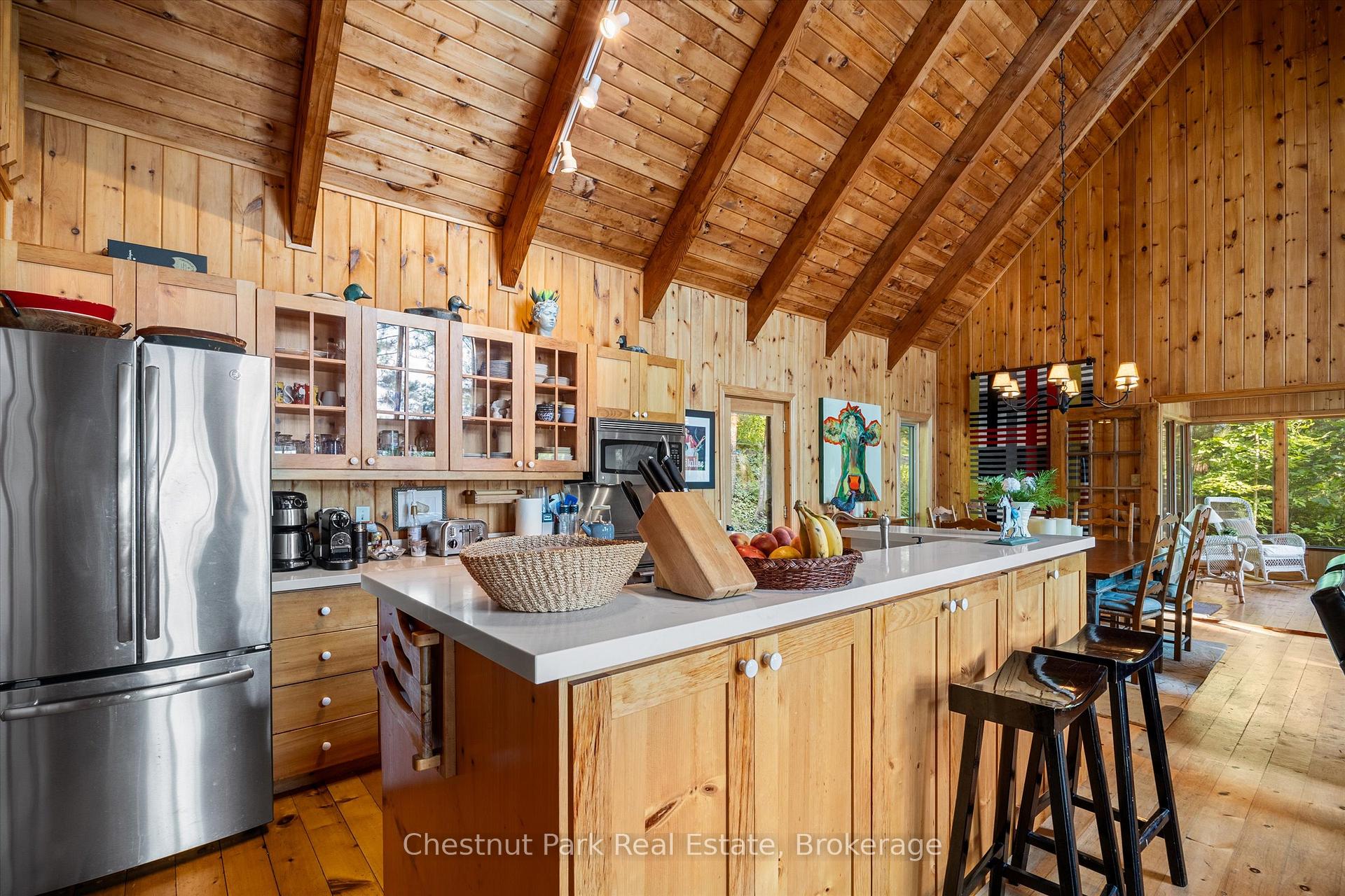 5 Bedroom Single Family Home/House's Image 10