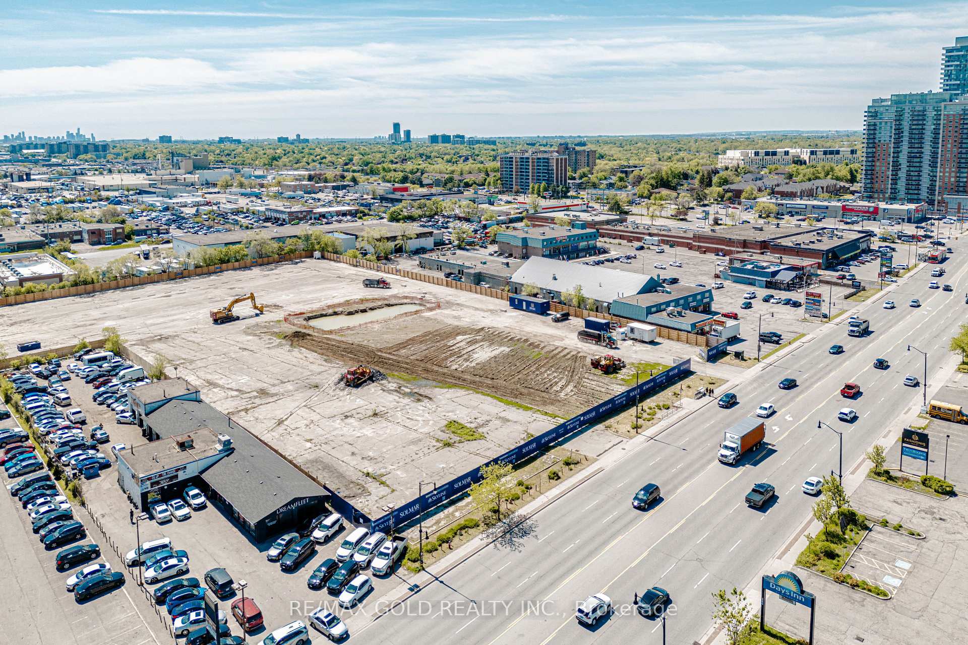 G1 - 243 Queen Street E Brampton Ontario Canada Lease commercial Rashminder Chadha REMAX Gold Realty Inc., Brokerage*
