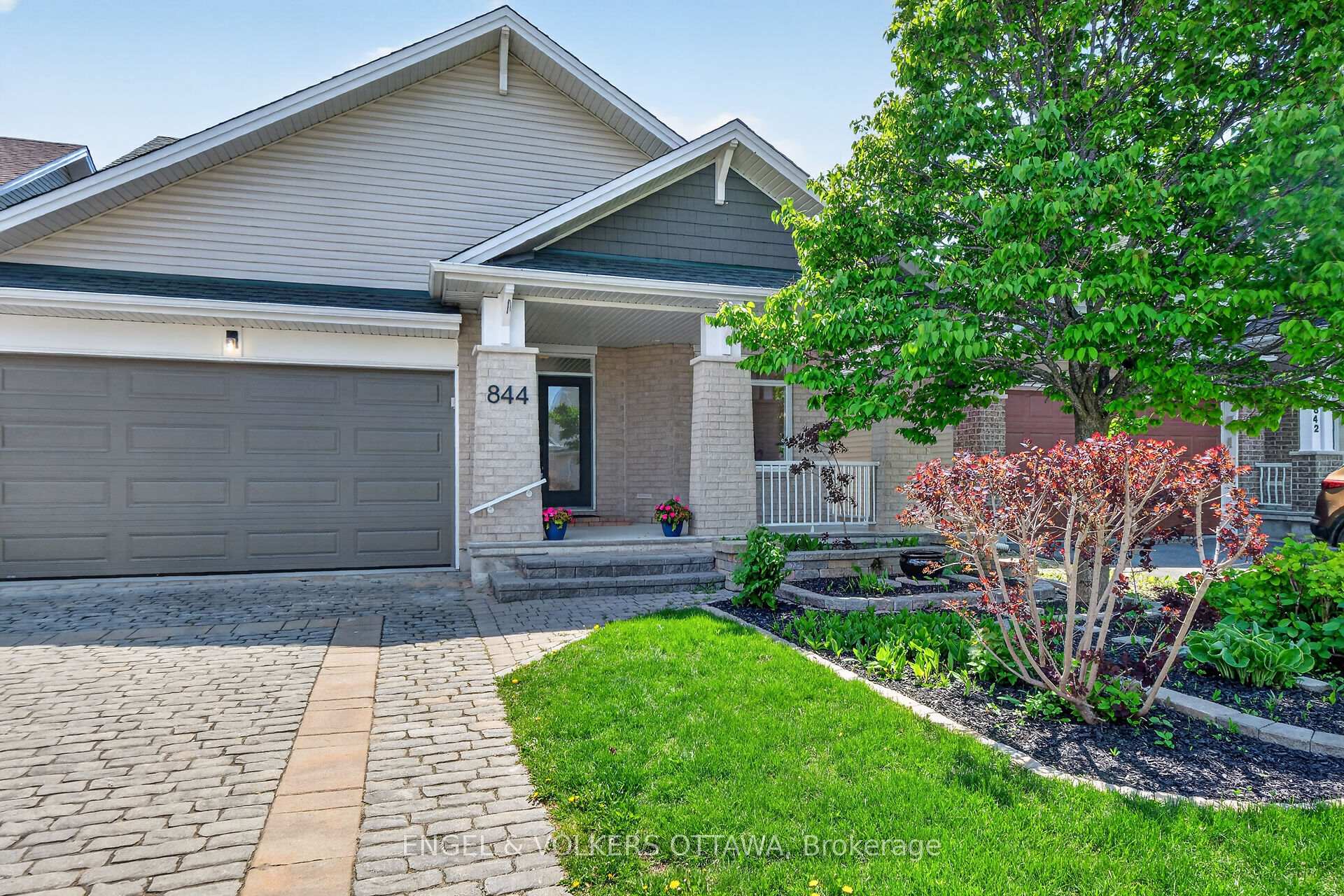 844 Swallowtail Crescent Ottawa Ontario Canada Sale residential Sandi Branker Zolo Realty, Brokerage*