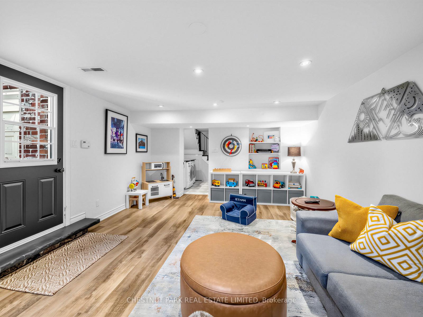 4 Bedroom Single Family Home/House's Image 31