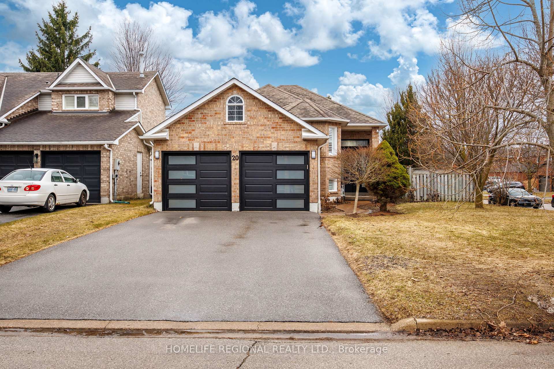 20 Ruddell Crescent Halton Hills Ontario Canada Sale residential Michael Cabral HomeLife Regional Realty Ltd., Brokerage