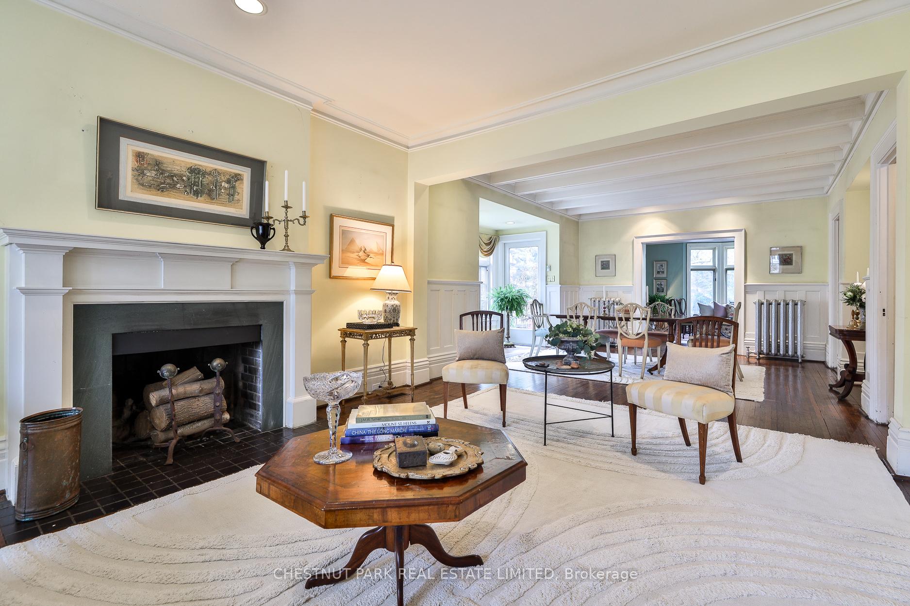 7 Bedroom Single Family Home/House's Image 6