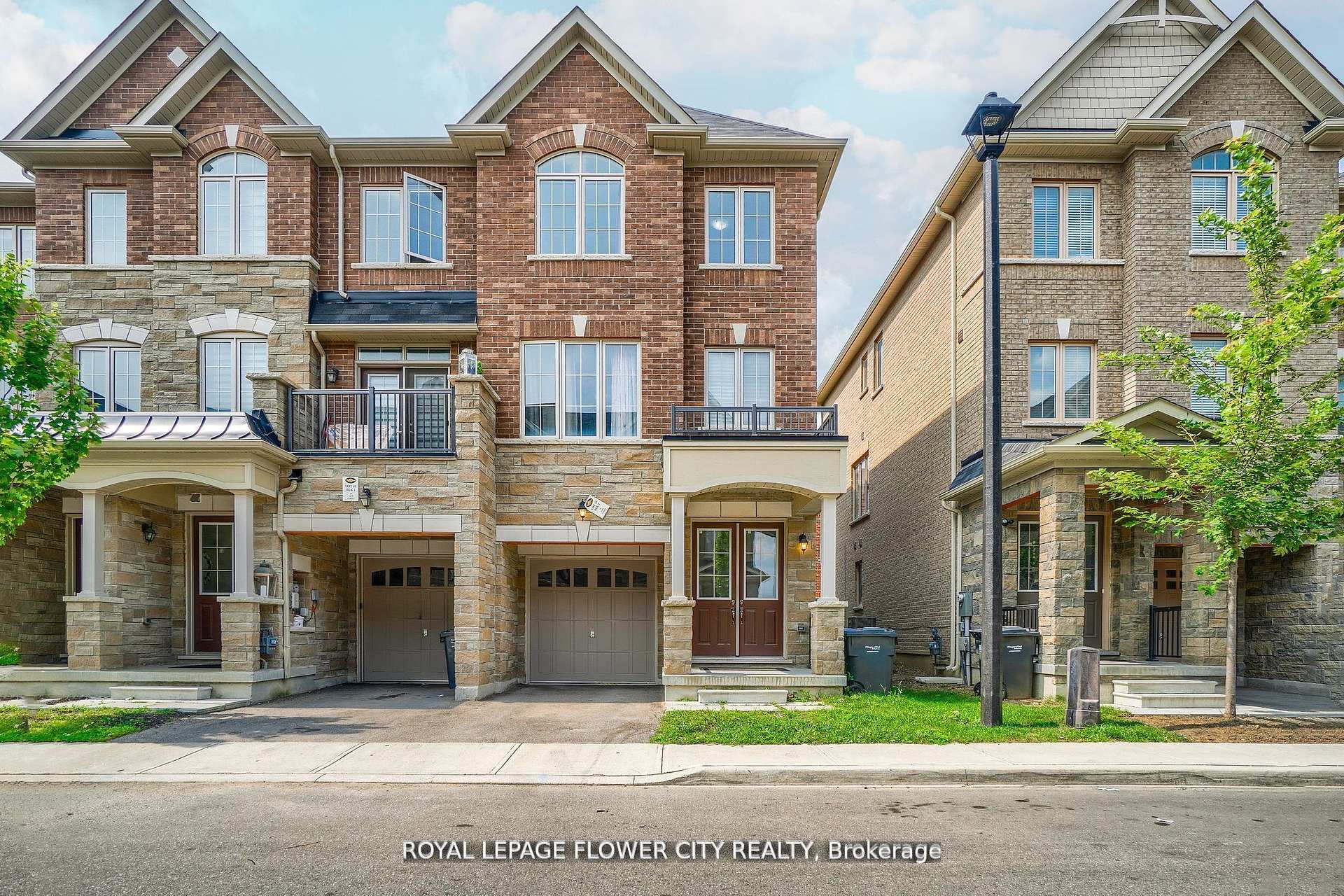 14 Faye Street Brampton Ontario Canada Sale residential Raman Dua ROYAL LEPAGE FLOWER CITY REALTY