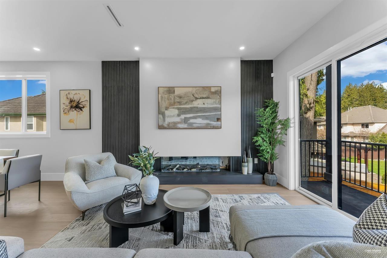 102 15861 111A AVENUE Surrey British Columbia Canada Sale residential   HomeLife Realty Services