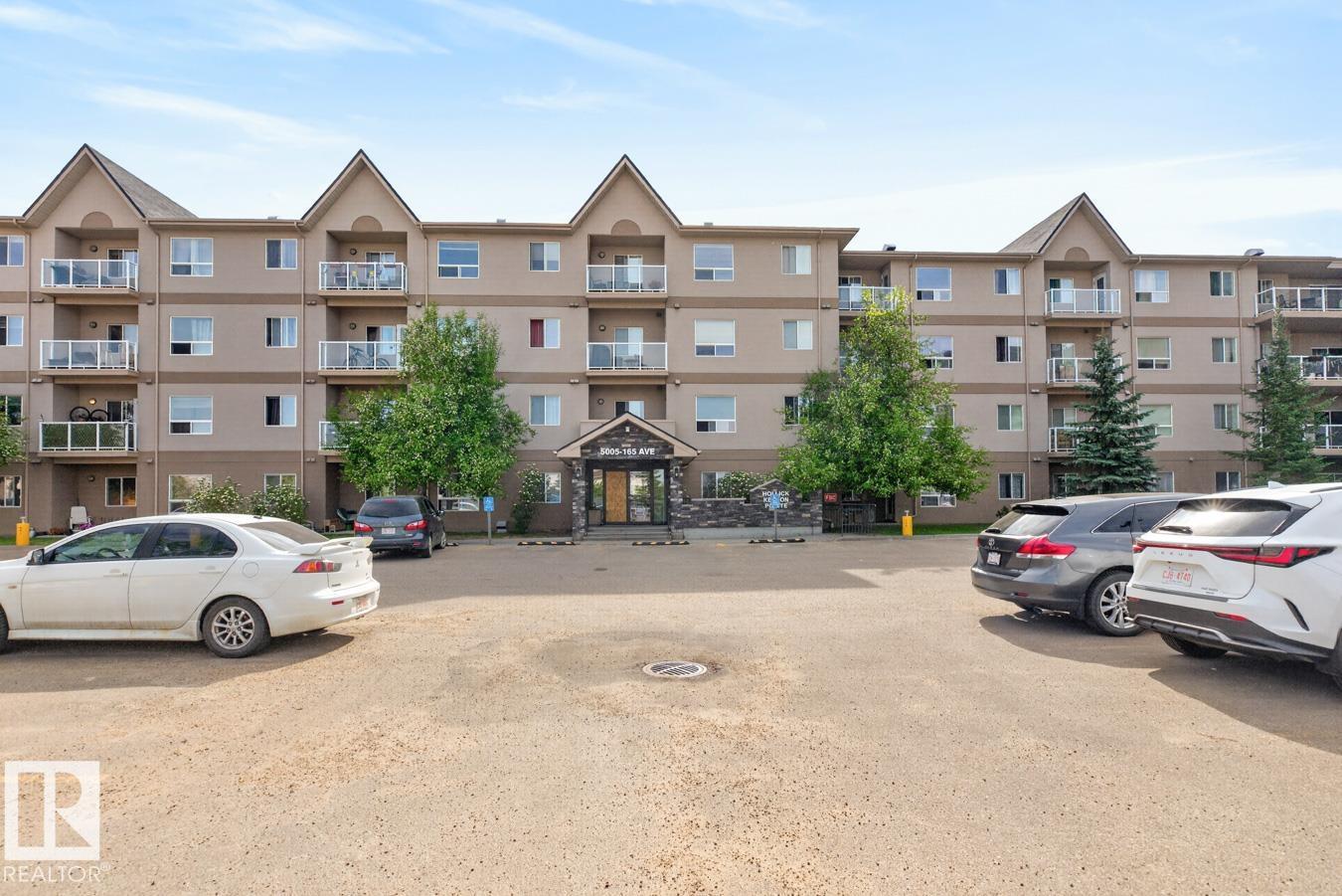#320 5005 165 AV NW Edmonton Alberta Canada Sale residential HomeLife Guaranteed Realty