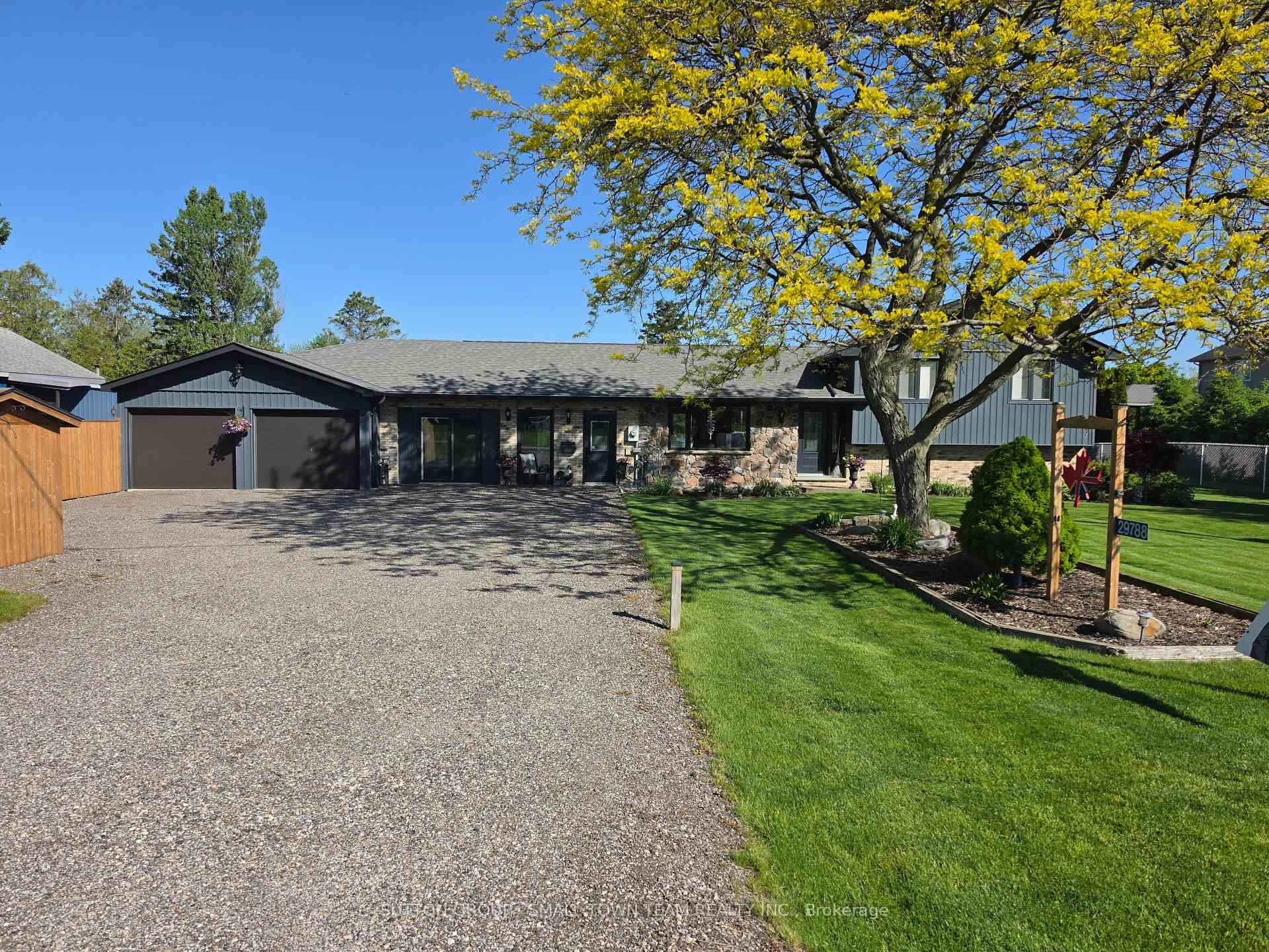29788 Talbot Line Dutton/Dunwich Ontario Canada Sale residential Steve Riddell SUTTON GROUP - SMALL TOWN TEAM REALTY INC. BROKERAGE*