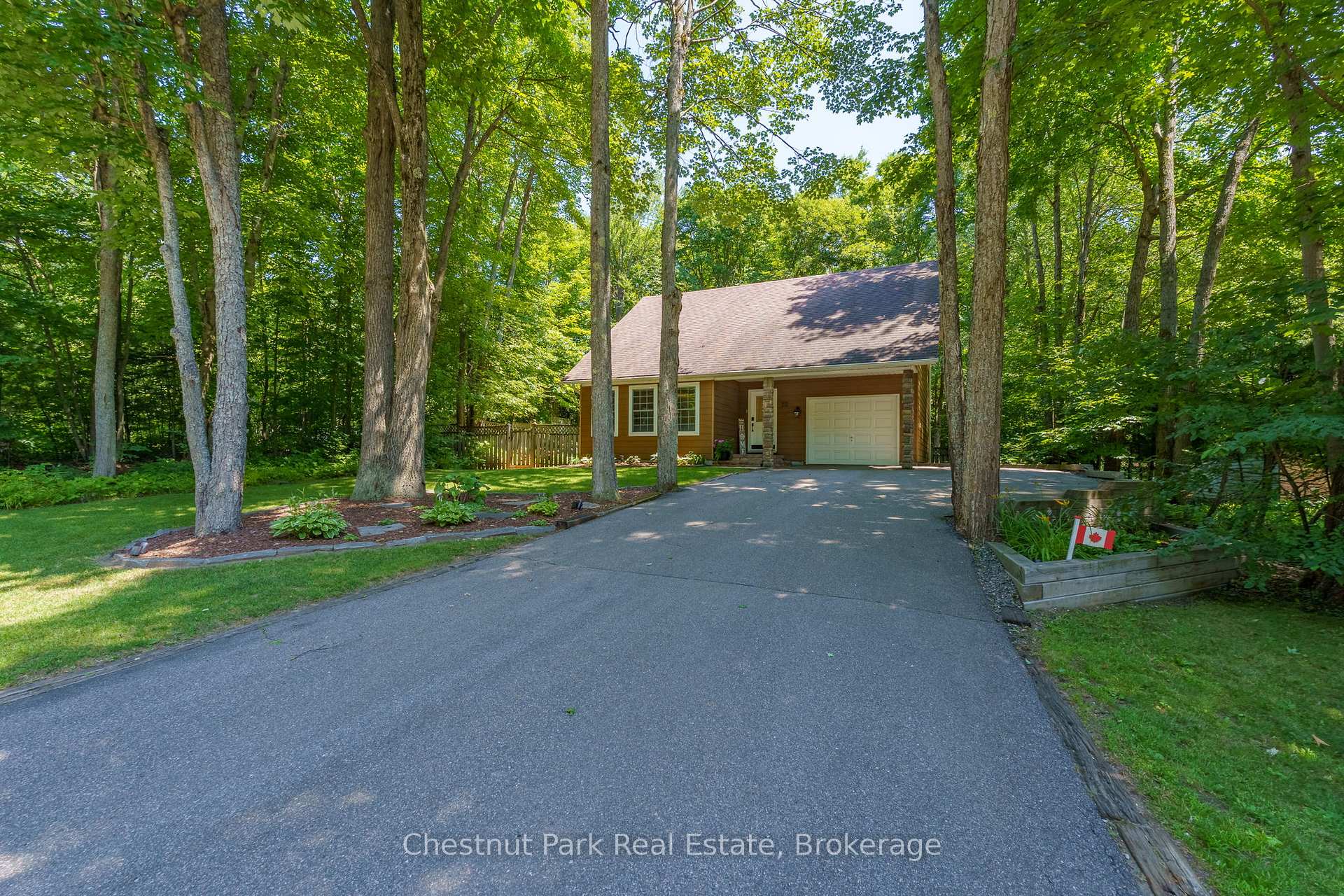 3 Bedroom Single Family Home/House's Image 27