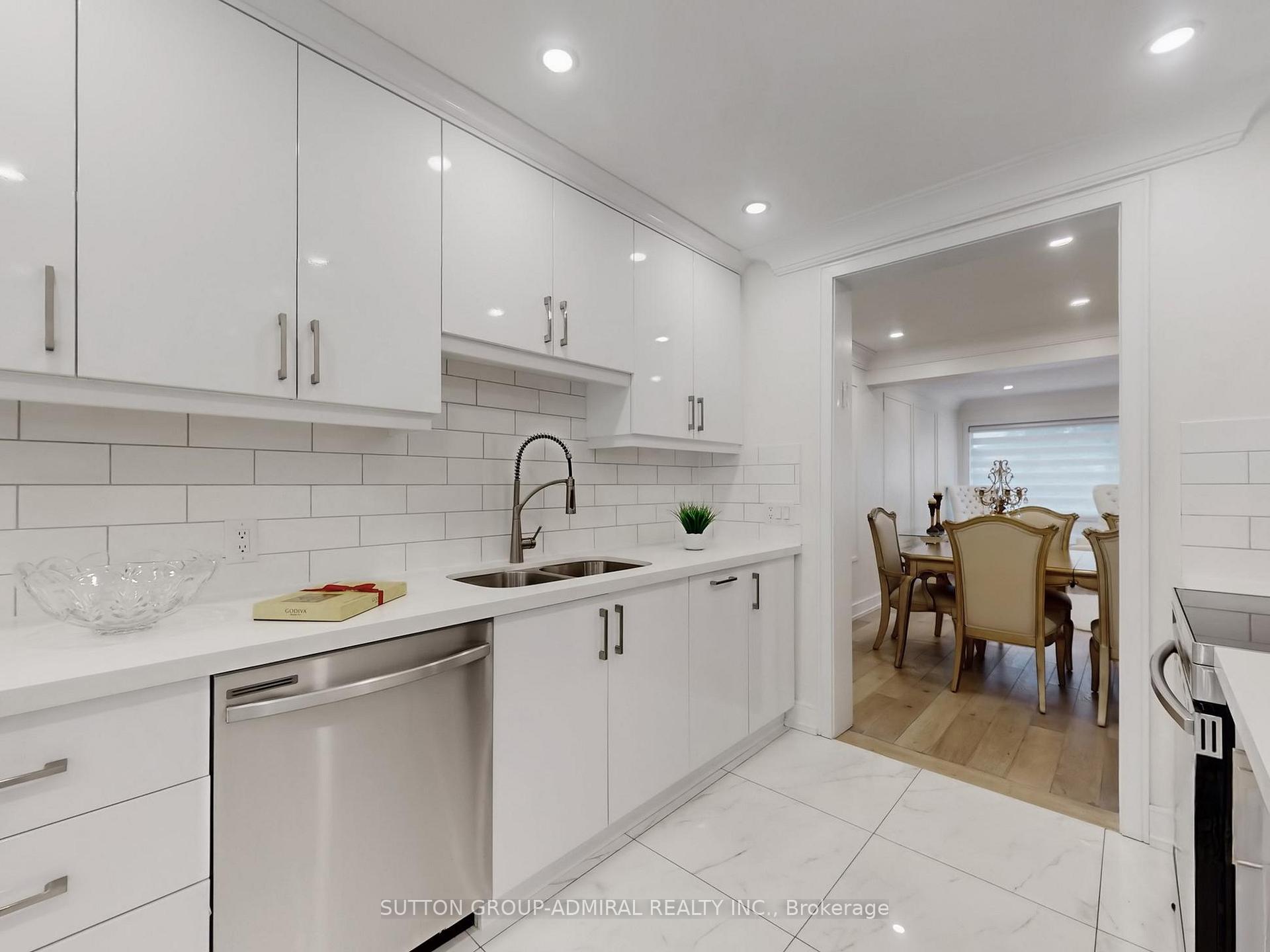 2 - 296 Torresdale Avenue Toronto Ontario Canada Sale residential Tetyana Vodyanyuk Sutton Group-Admiral Realty Inc., Brokerage *