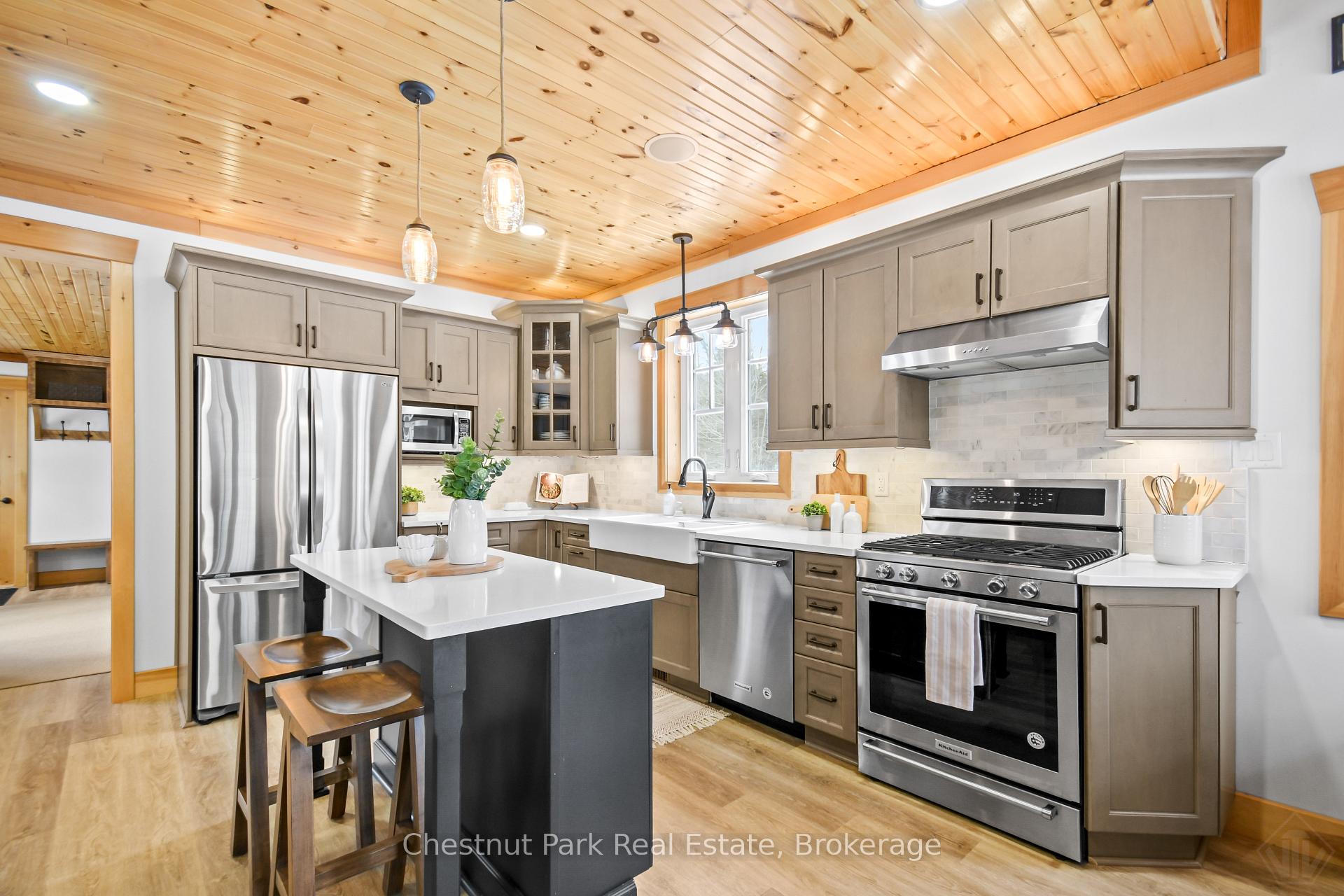 3 Bedroom Single Family Home/House's Image 11
