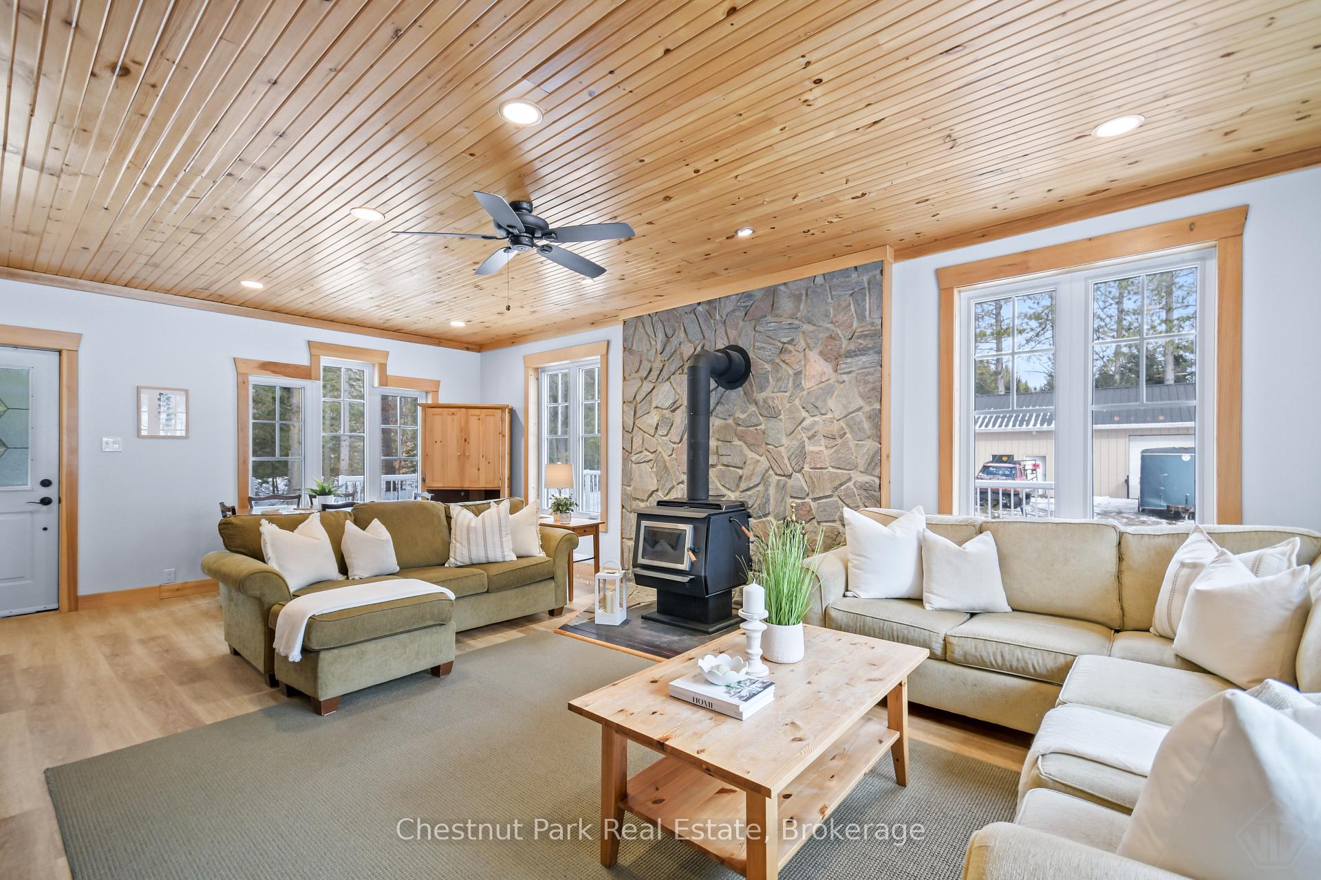 3 Bedroom Single Family Home/House's Image 16