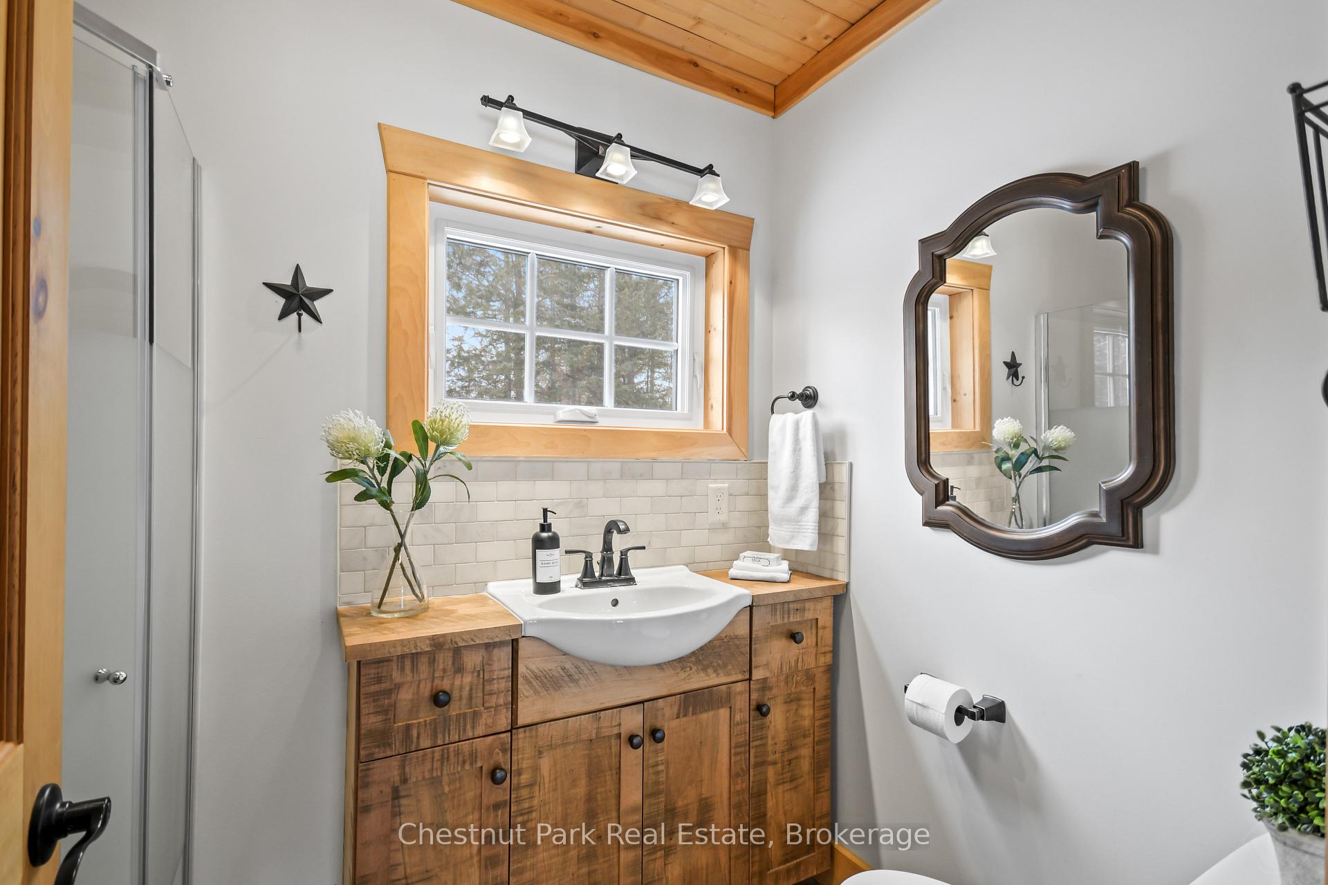 3 Bedroom Single Family Home/House's Image 8