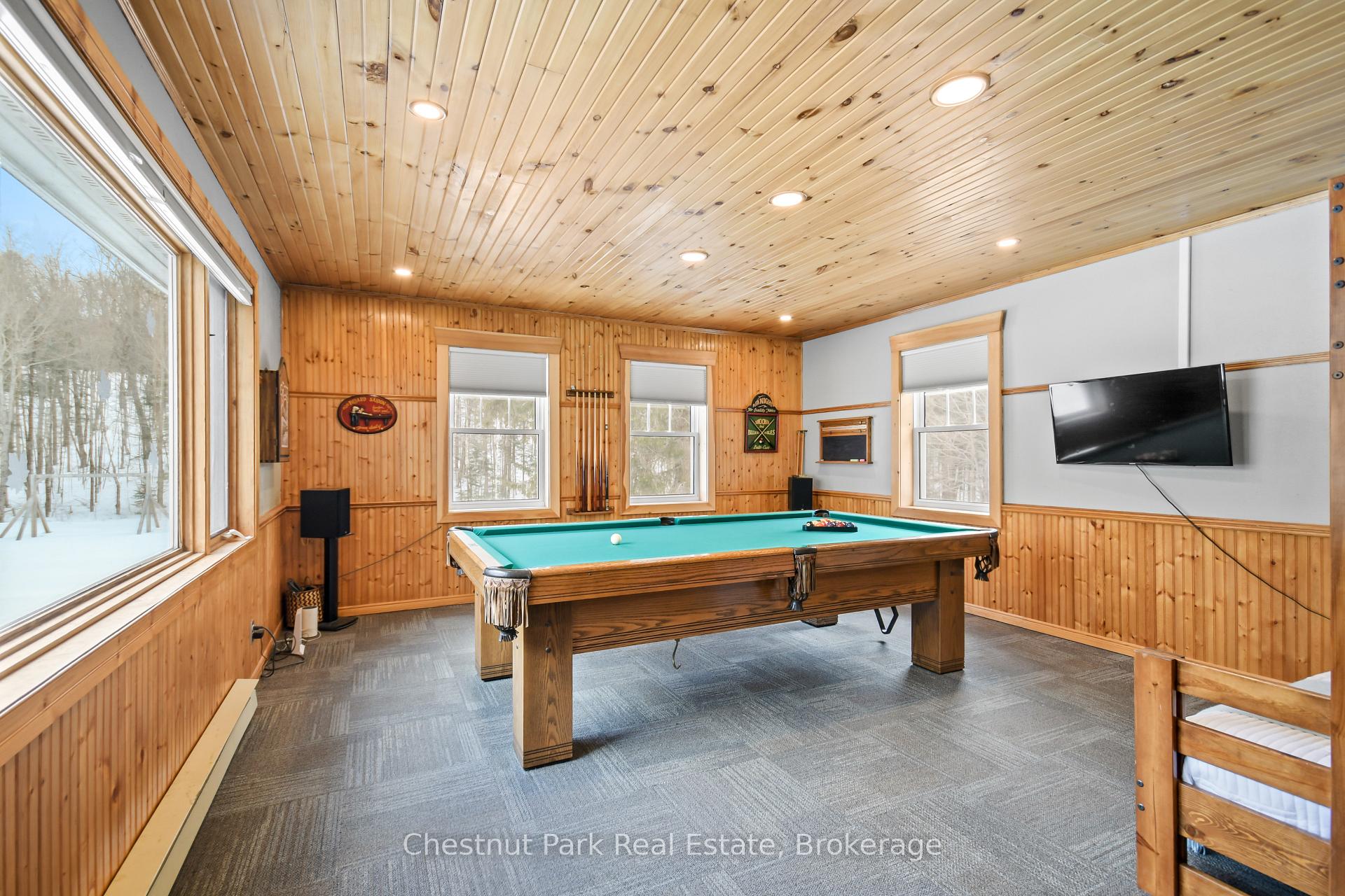 3 Bedroom Single Family Home/House's Image 32