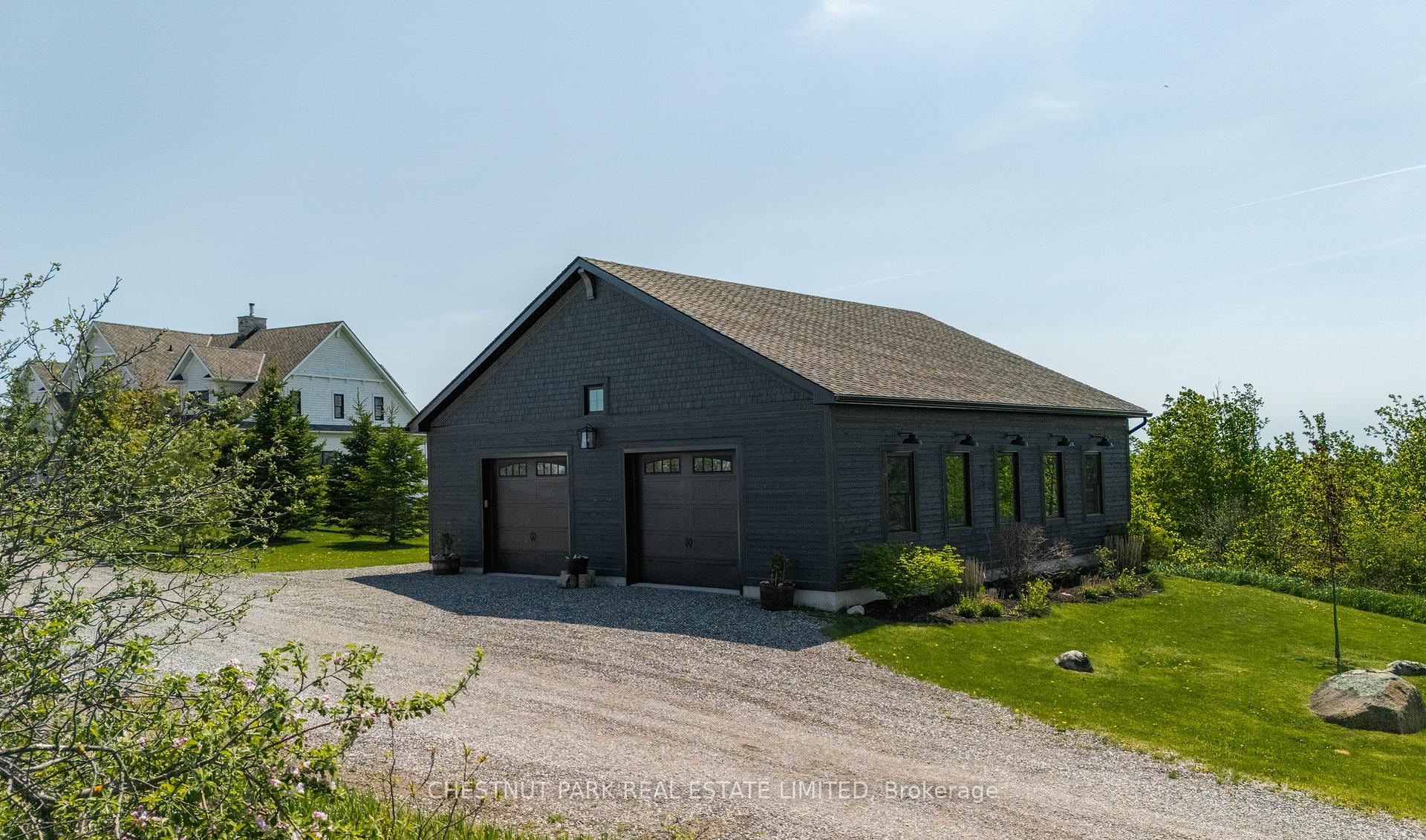 5 Bedroom Single Family Home/House's Image 39