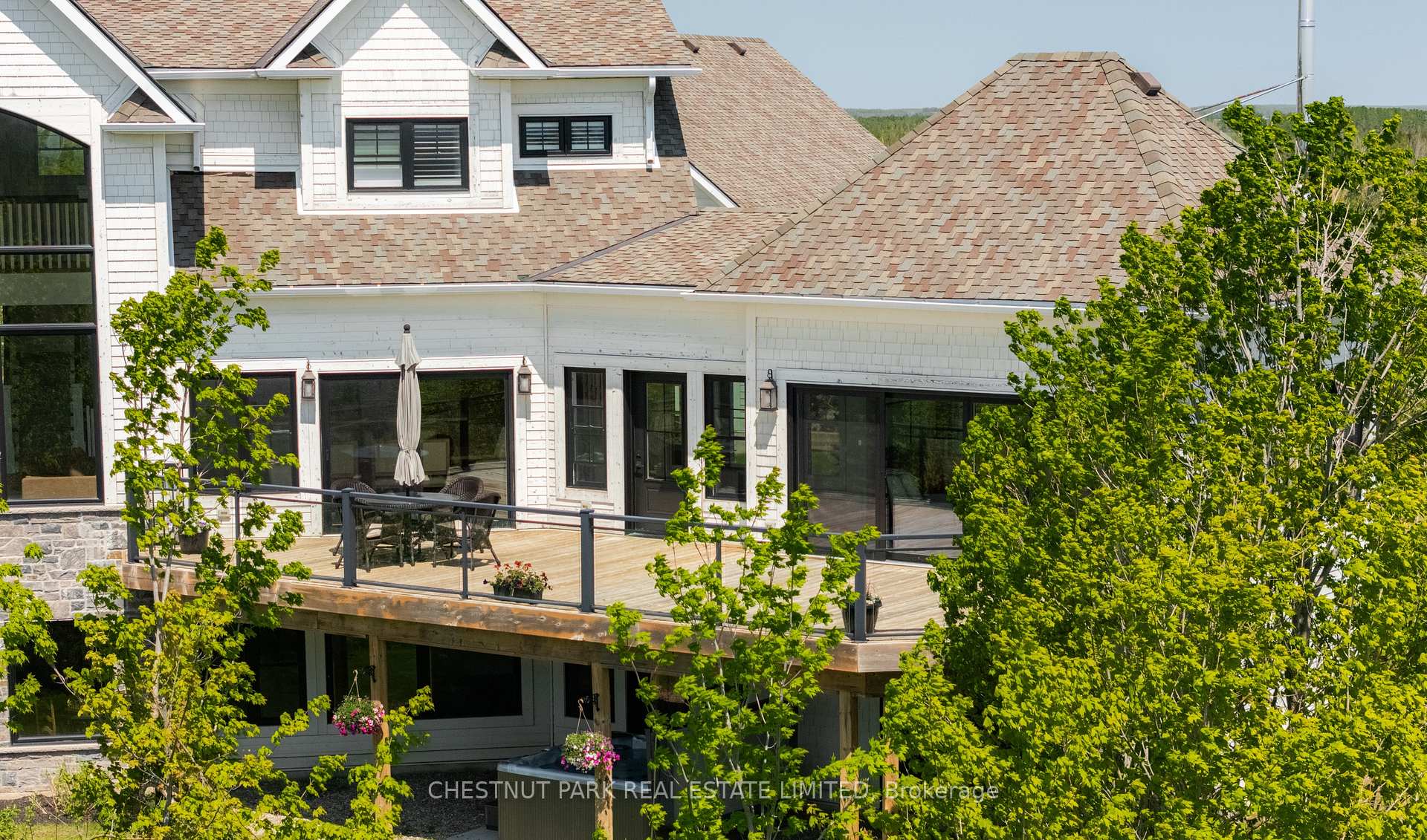 5 Bedroom Single Family Home/House's Image 41