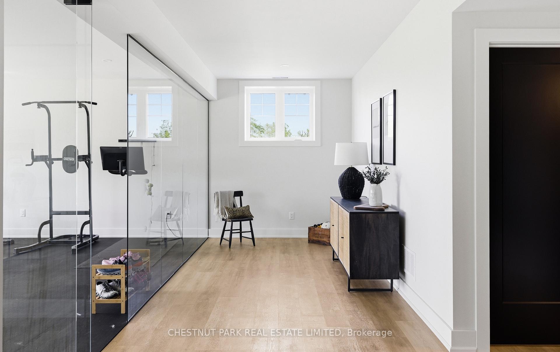 5 Bedroom Single Family Home/House's Image 33