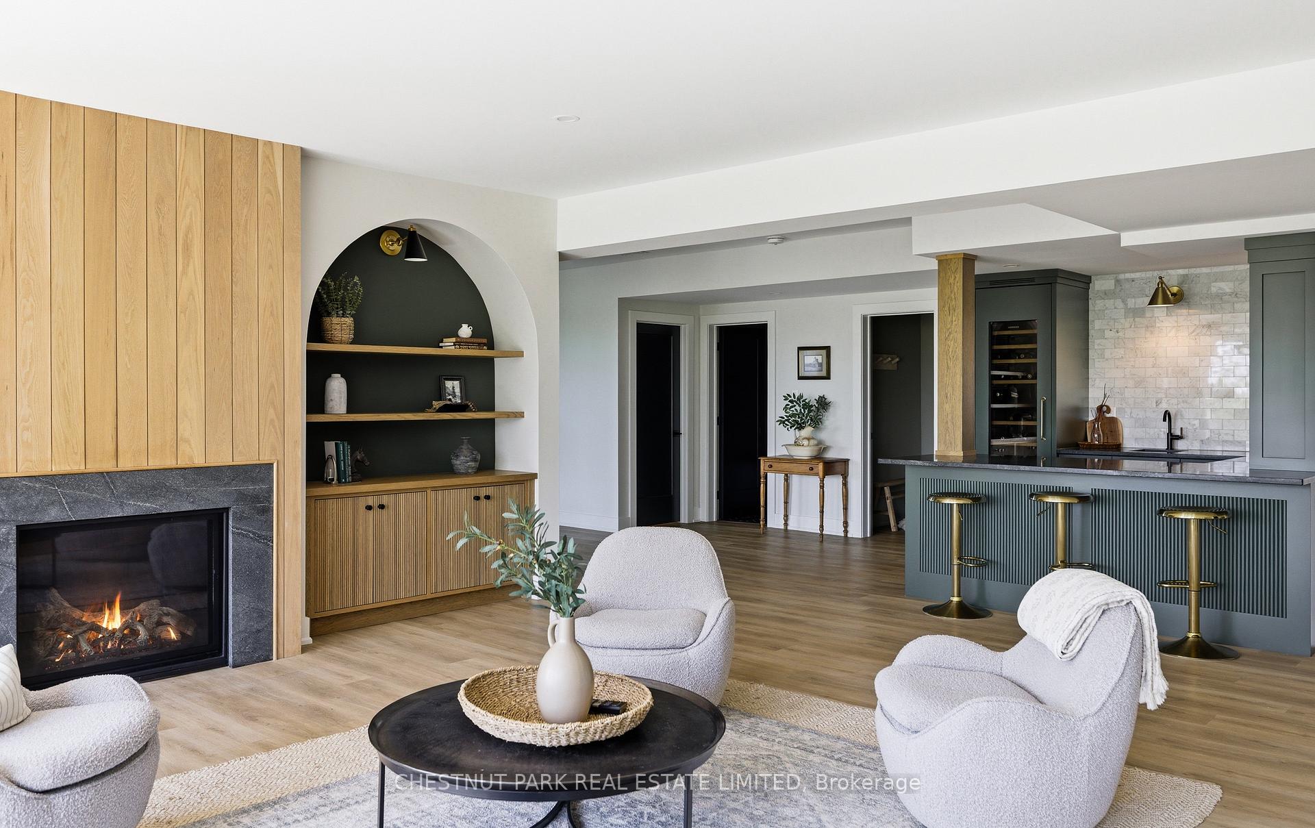 5 Bedroom Single Family Home/House's Image 29