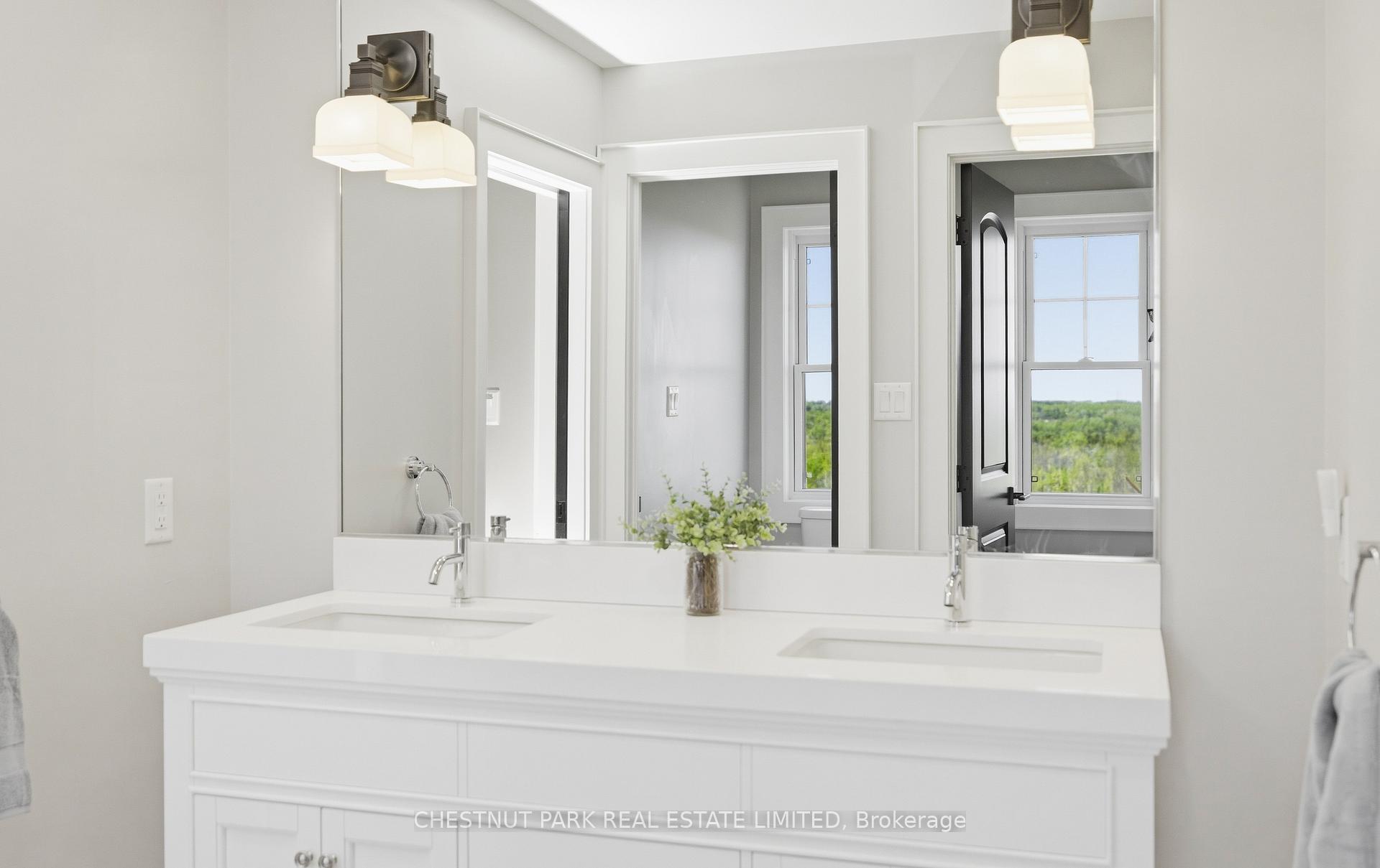 5 Bedroom Single Family Home/House's Image 26