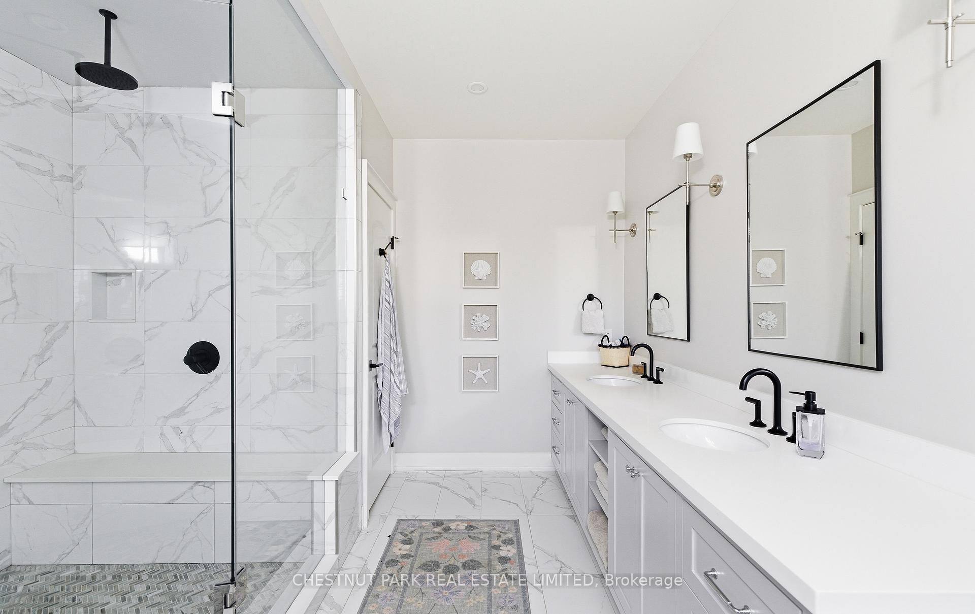 5 Bedroom Single Family Home/House's Image 19