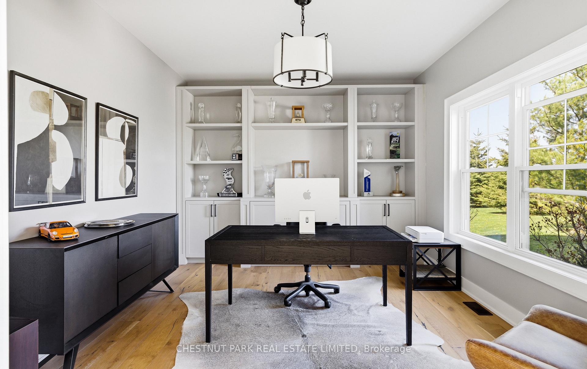 5 Bedroom Single Family Home/House's Image 14