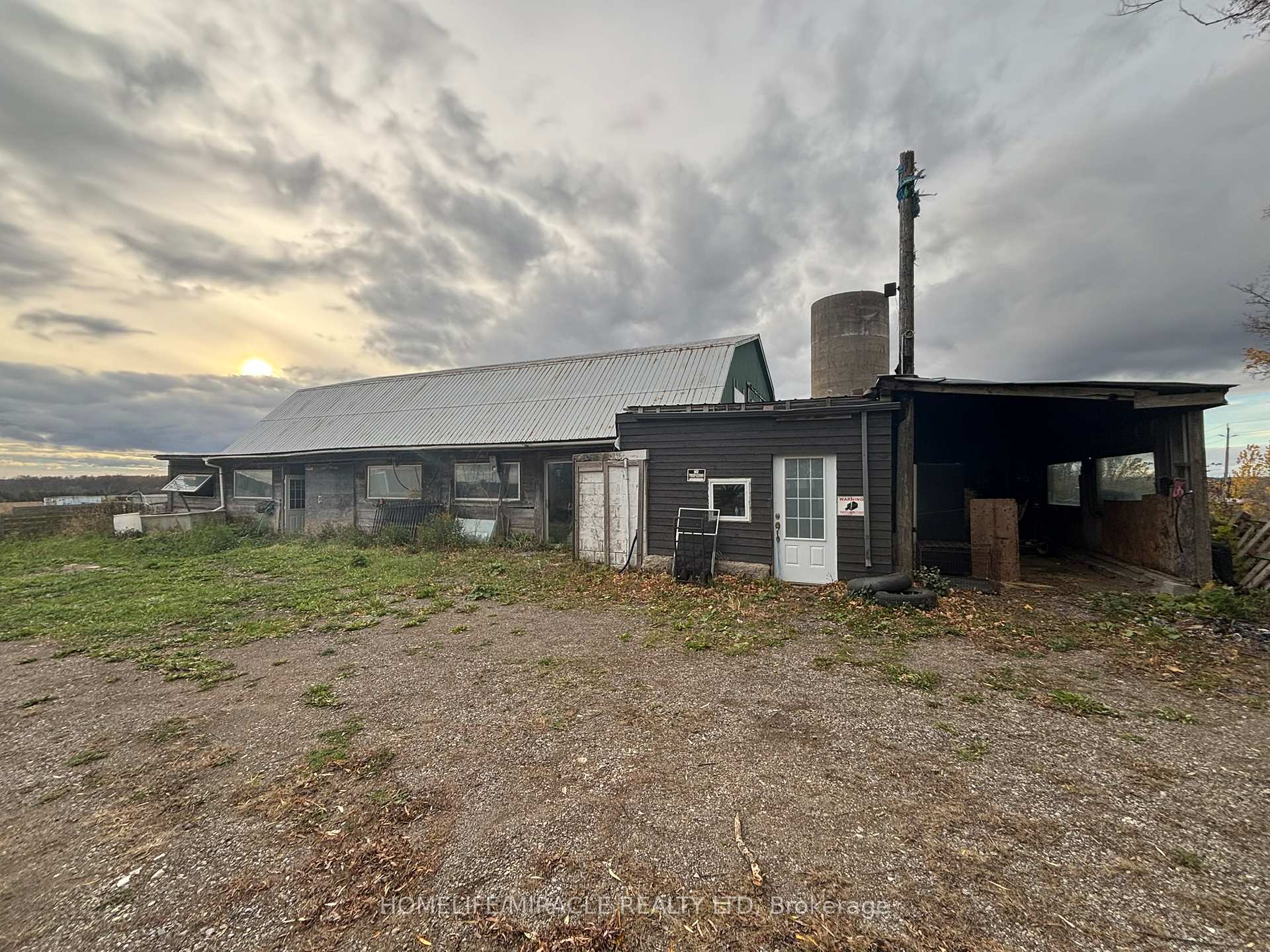 1381 Hwy 8 Cambridge Ontario Canada Lease commercial Vijay Mair HomeLife/Miracle Realty Ltd, Brokerage *