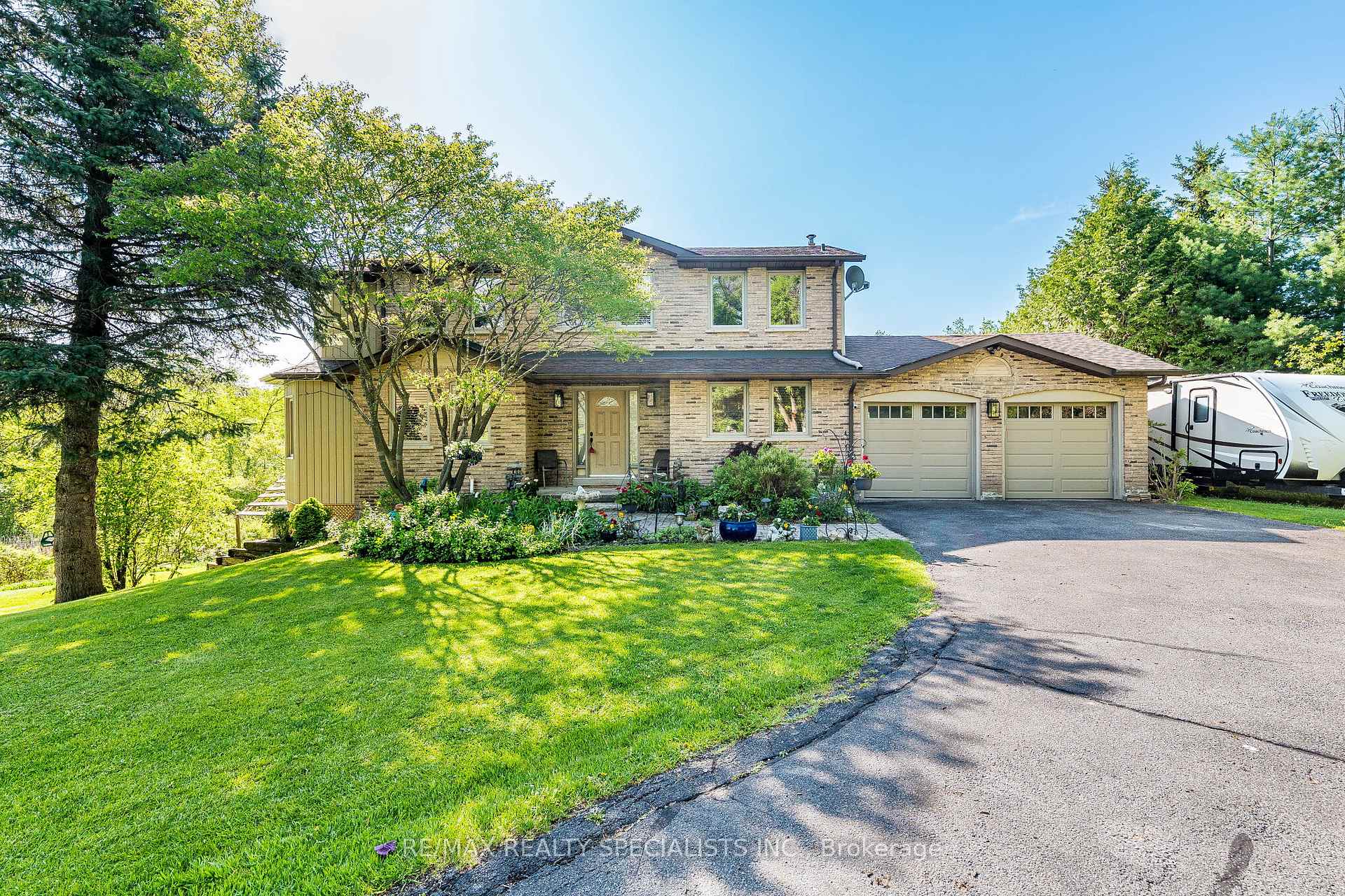 9 Mccartney Drive Caledon Ontario Canada Sale residential Sam Sandhu RE/MAX Realty Specialists Inc., Brokerage*