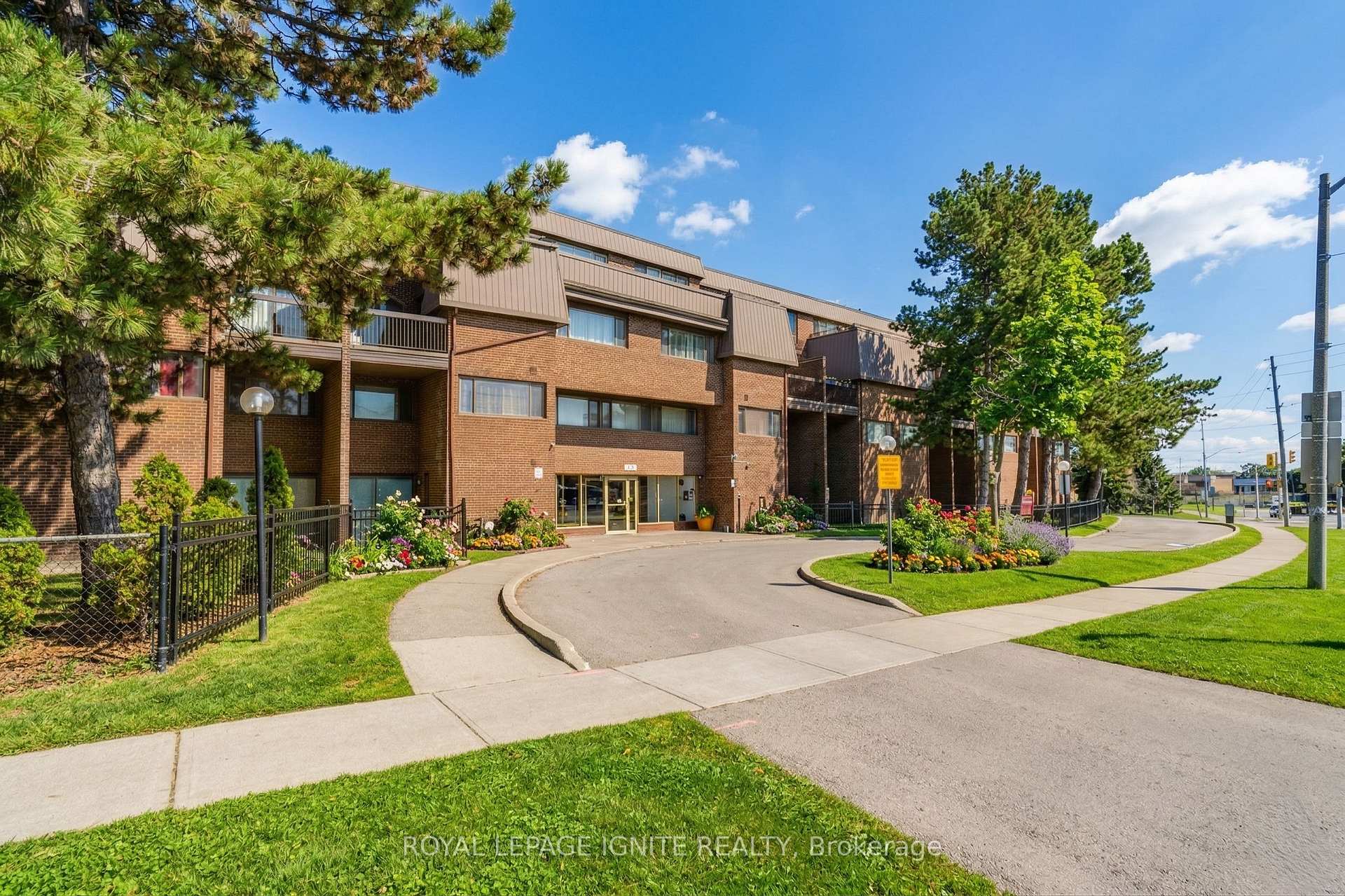 211 - 3455 Morning Star Drive Mississauga Ontario Canada Sale residential Shahi Raj ROYAL LePAGE IGNITE REALTY