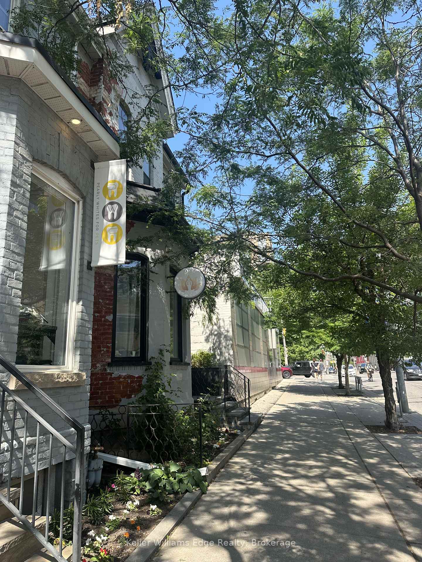 842 King Street W Toronto Ontario Canada Sale commercial Sanjeev Sawhney EXP REALTY