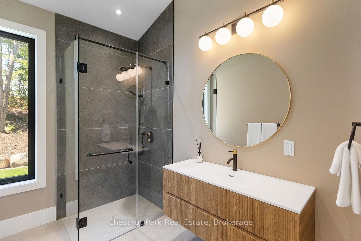 4 Bedroom Single Family Home/House's Image 14
