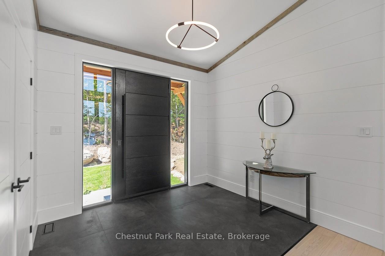 4 Bedroom Single Family Home/House's Image 9