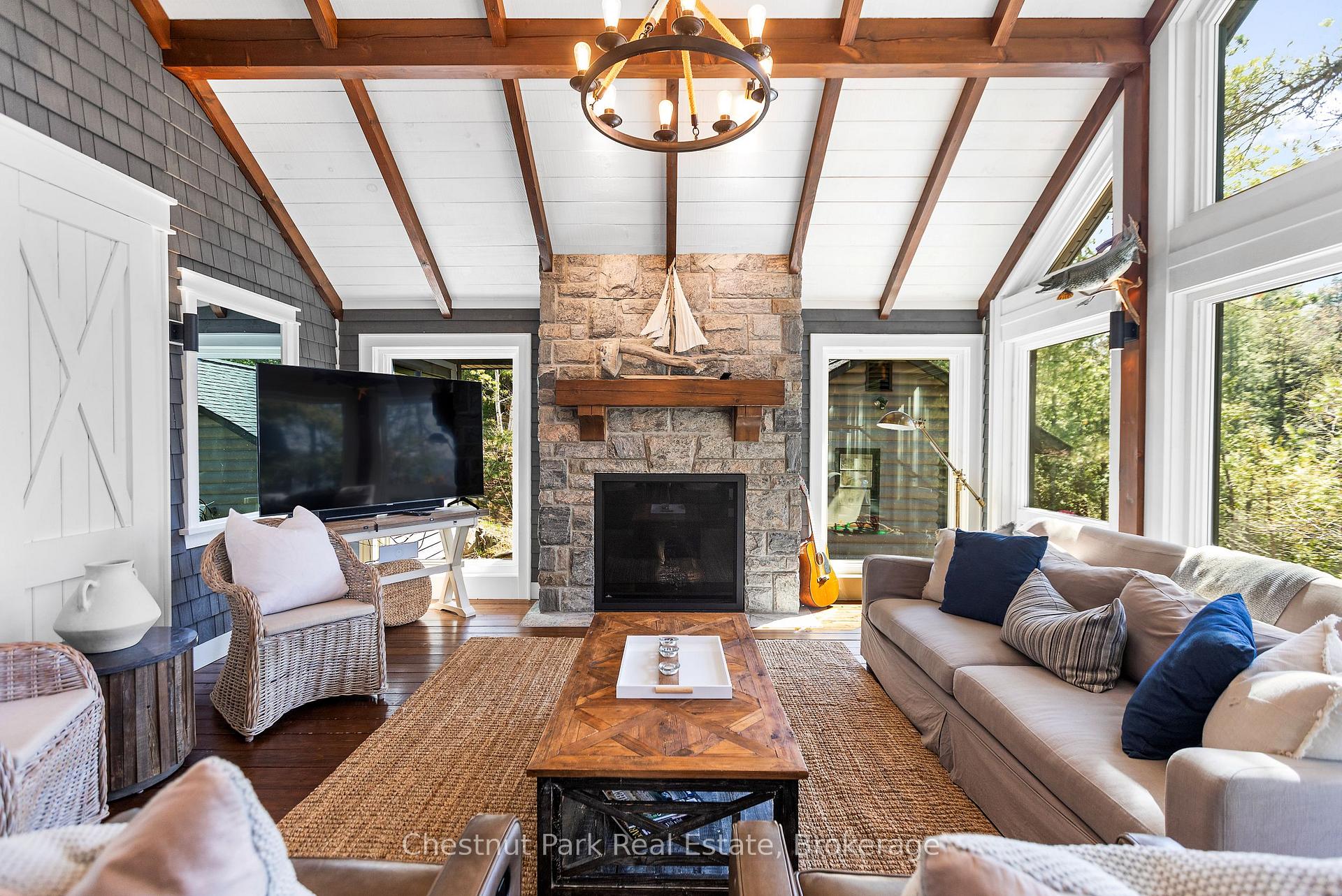 3 Bedroom Single Family Home/House's Image 7