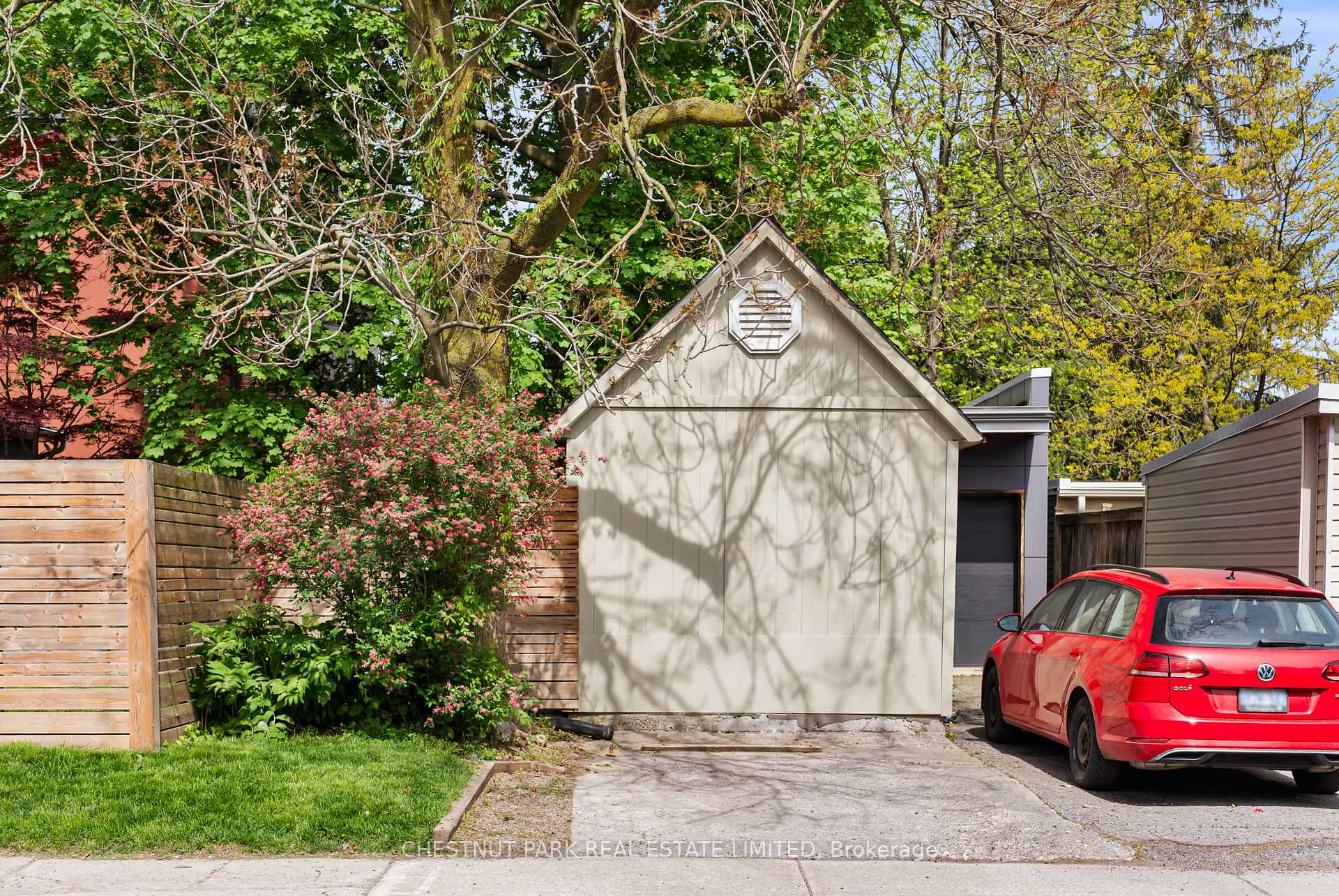 4 Bedroom Single Family Home/House's Image 32