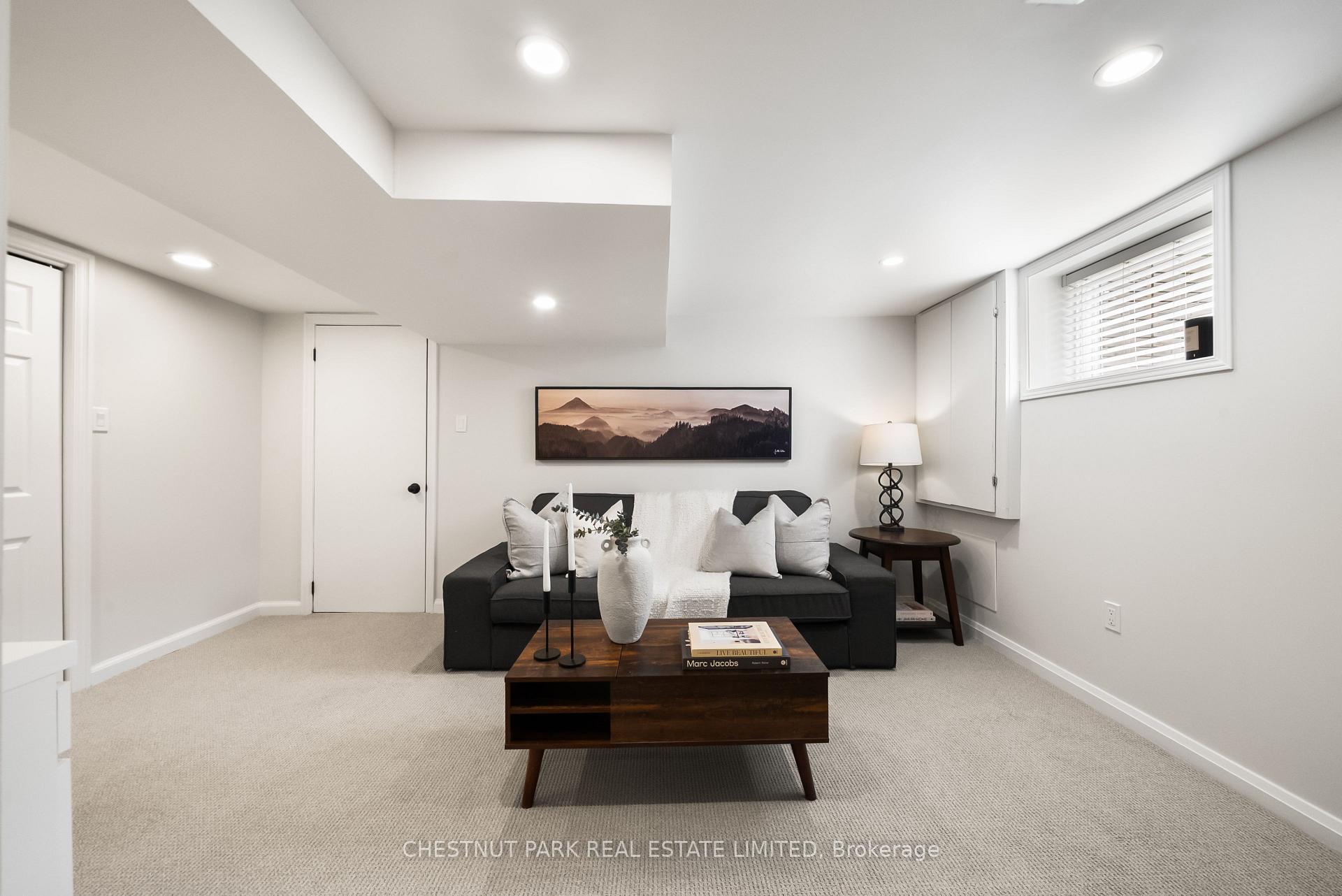 4 Bedroom Single Family Home/House's Image 21