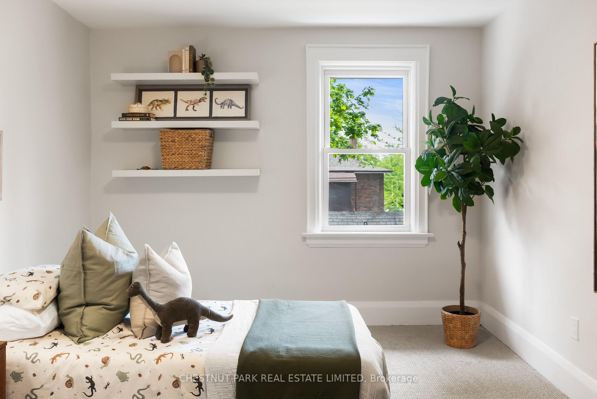 4 Bedroom Single Family Home/House's Image 14