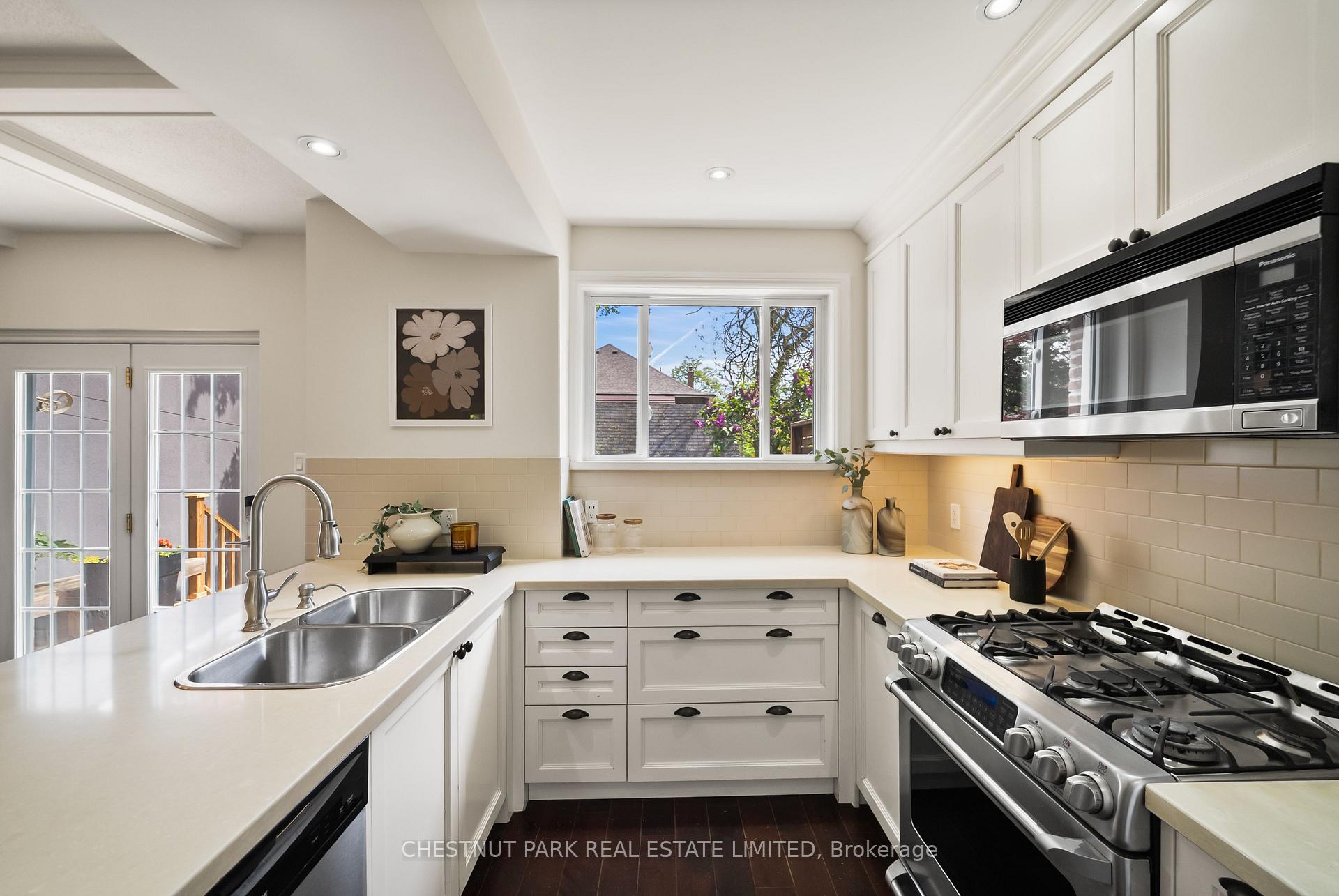 4 Bedroom Single Family Home/House's Image 10