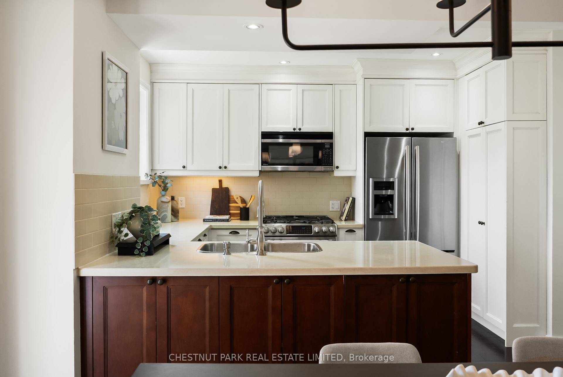 4 Bedroom Single Family Home/House's Image 8