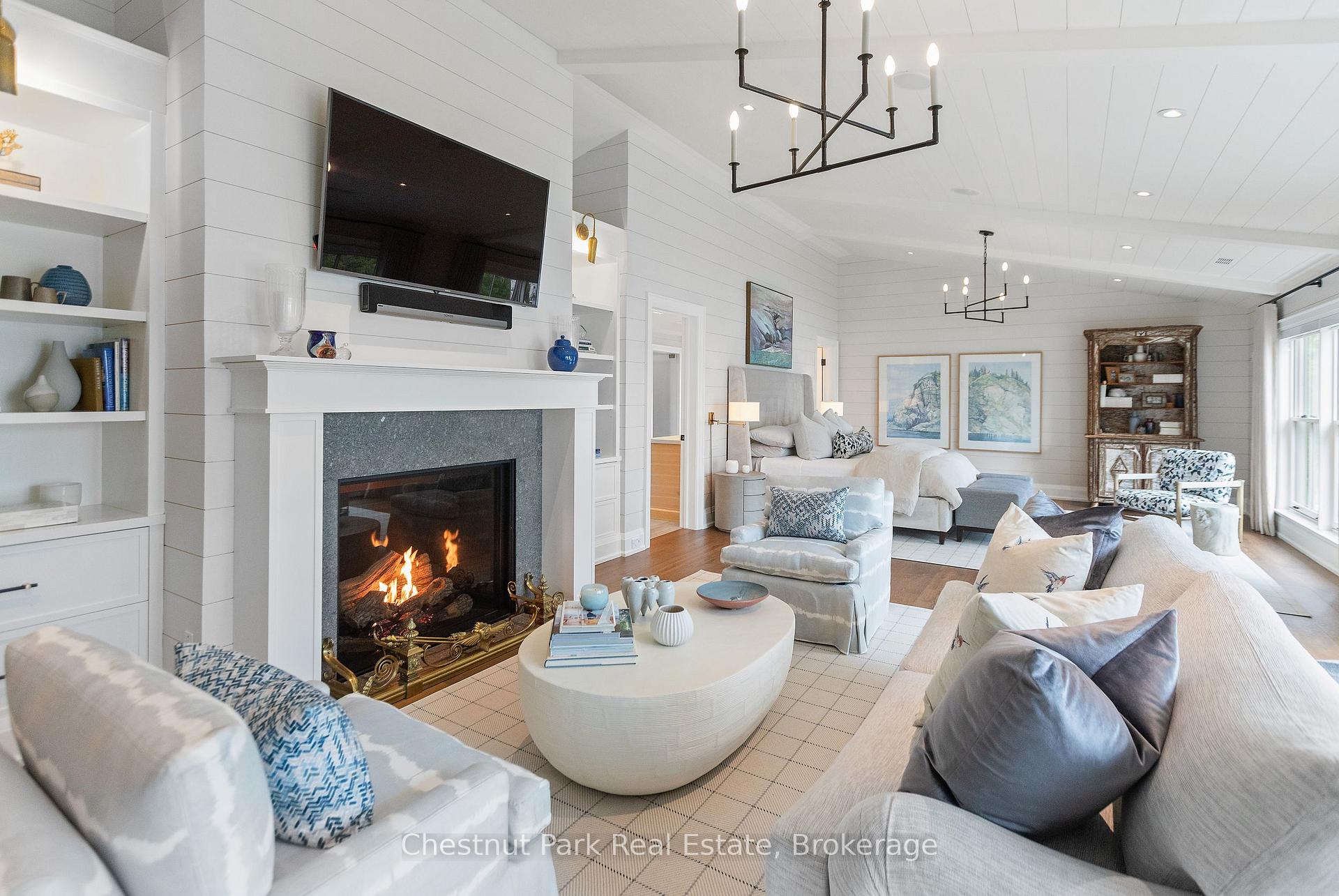 4 Bedroom Single Family Home/House's Image 15